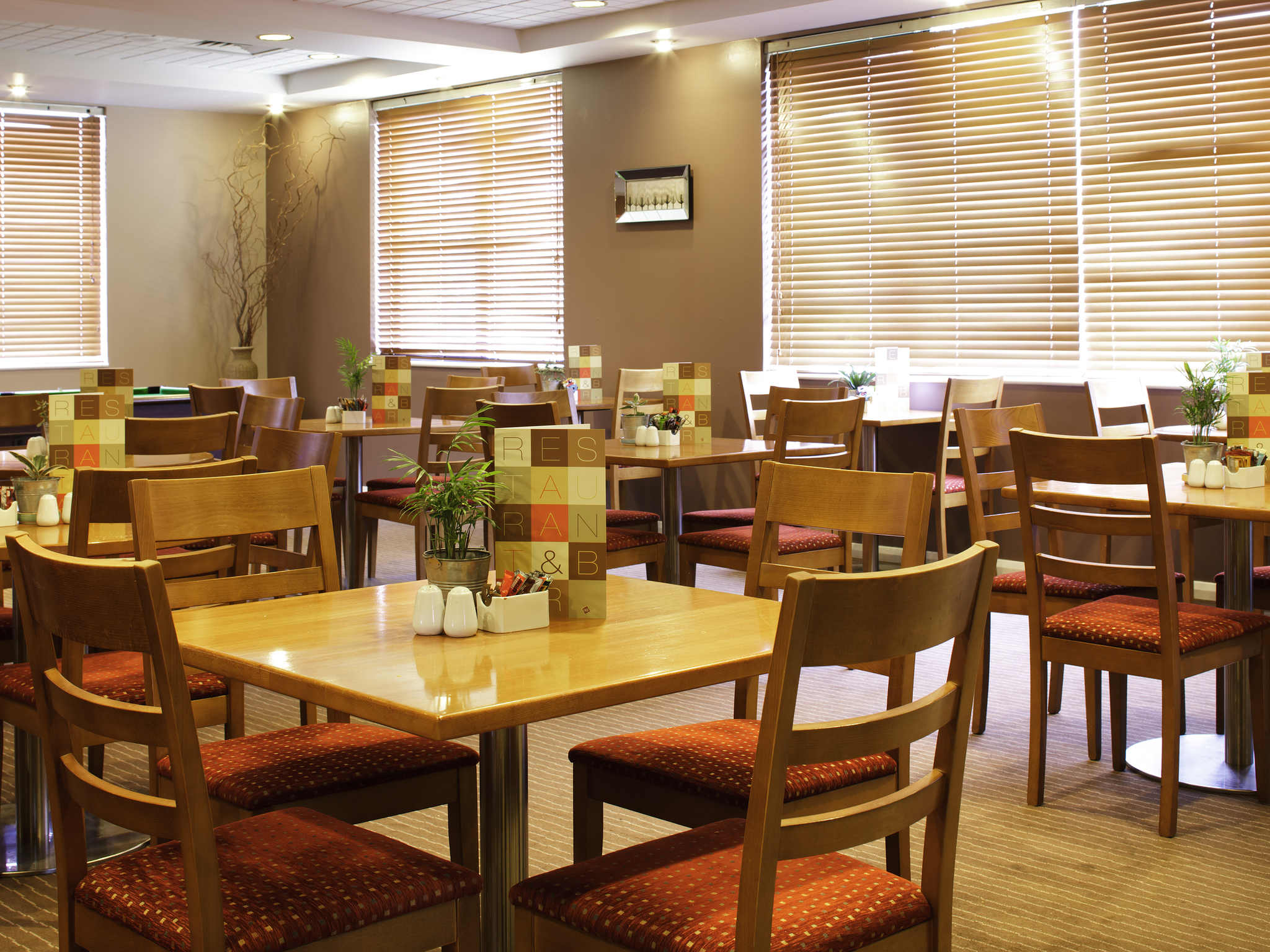 Photo - ibis Chesterfield Centre – Market Town