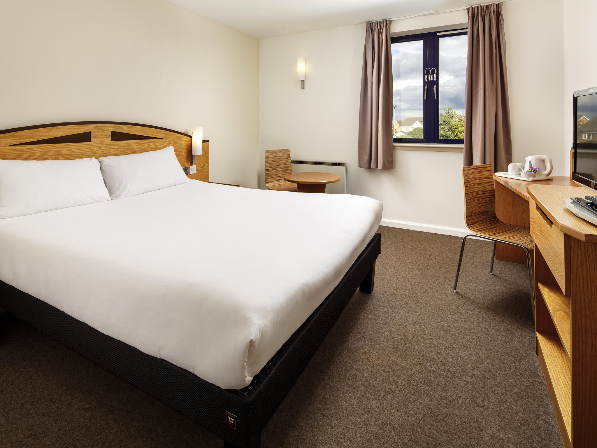 Ibis Wellingborough Modern Hotel In Hotel Ibis Wellingborough Rooms
