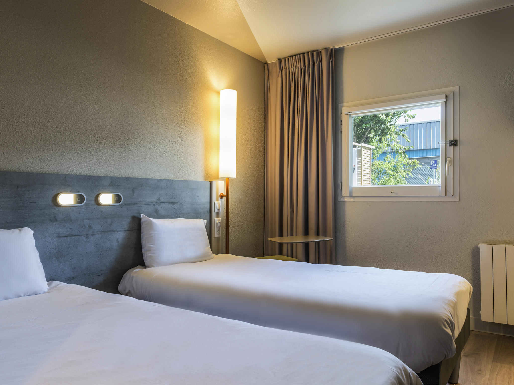 Photo - ibis budget Senlis