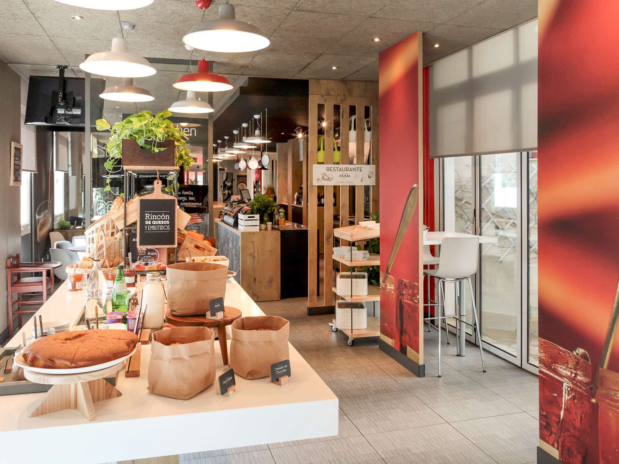 Photo - Ibis Budget Sevilla Aeropuerto