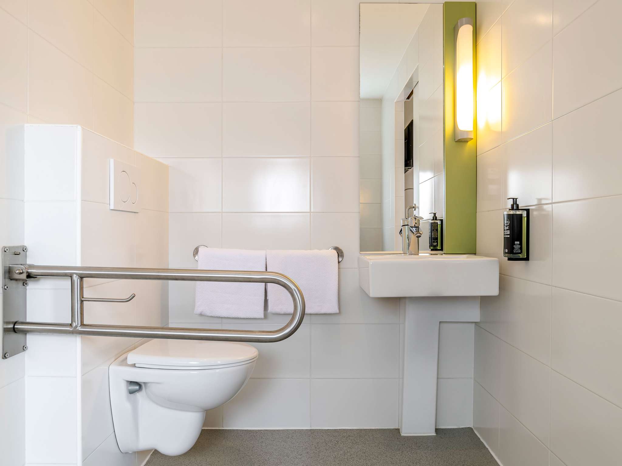 Photo - Ibis Budget Sevilla Aeropuerto