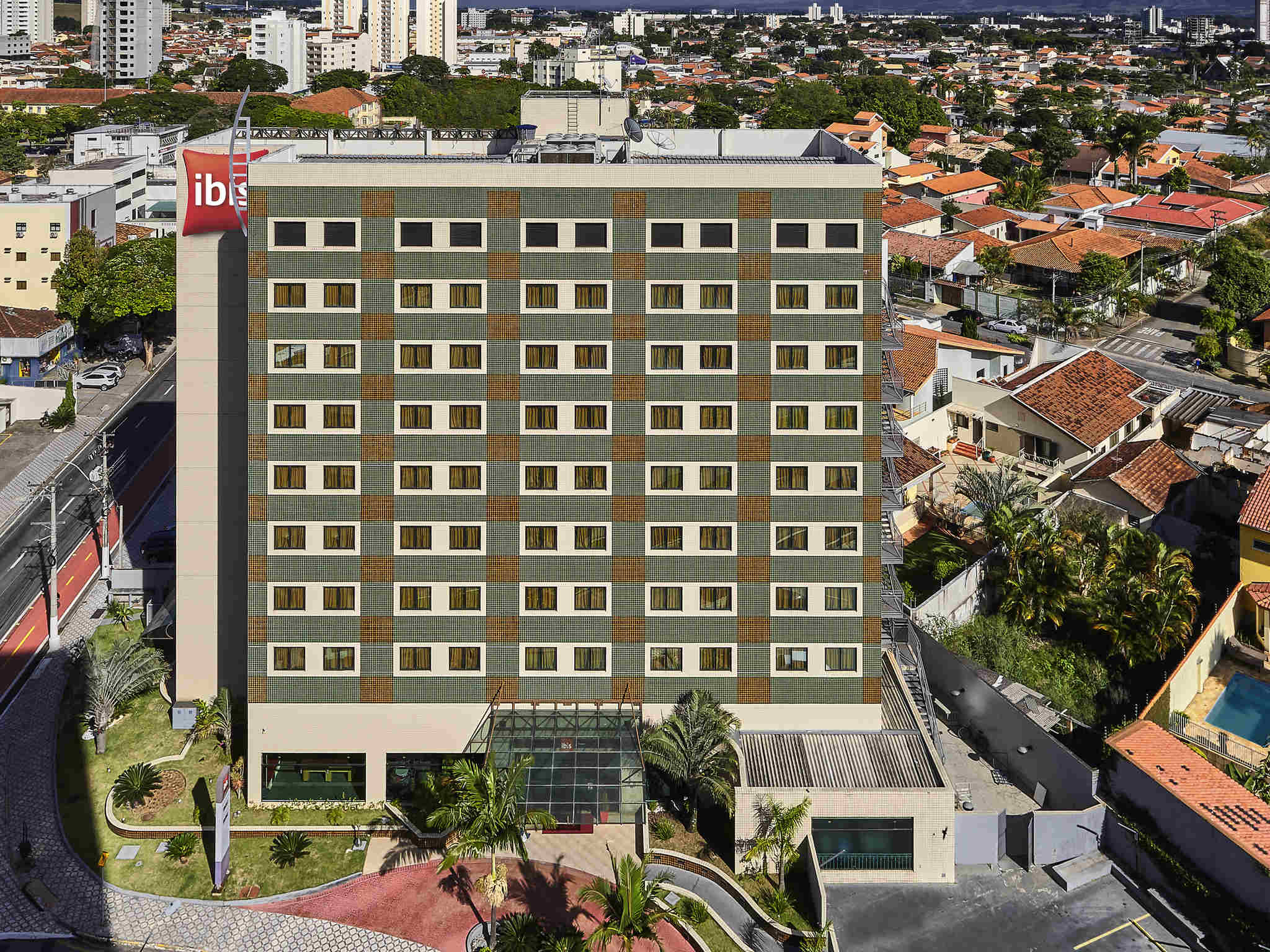 Foto - ibis Taubate