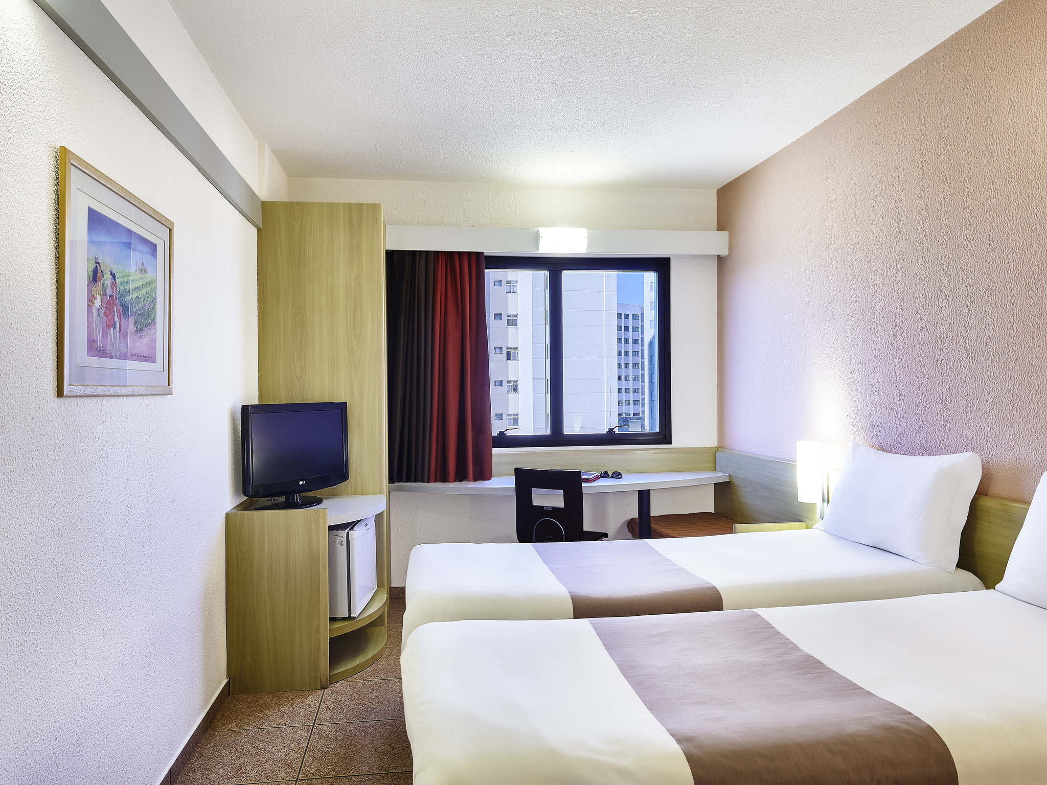 Hotel Barato No Centro De Taubat S O Paulo Ibis ~ Quarto Para Alugar Em Taubate E Roda Meio Quarto Infantil Hotel Barato No Centro De Taubat S O Paulo Ibis ~ Quarto Para Alugar Em Taubate E Roda Meio Quarto Infantil