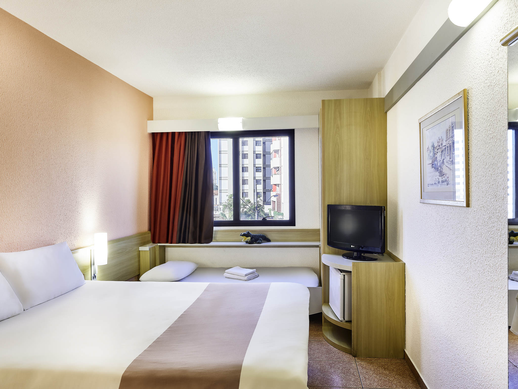 Hotel Barato No Centro De Taubat S O Paulo Ibis ~ Quarto Para Alugar Em Taubate E Roda Meio Quarto Infantil Hotel Barato No Centro De Taubat S O Paulo Ibis ~ Quarto Para Alugar Em Taubate E Roda Meio Quarto Infantil