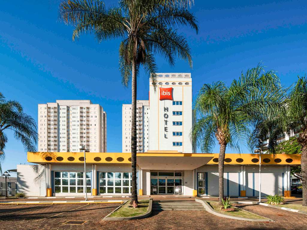 ibis Sao Carlos - Image 3