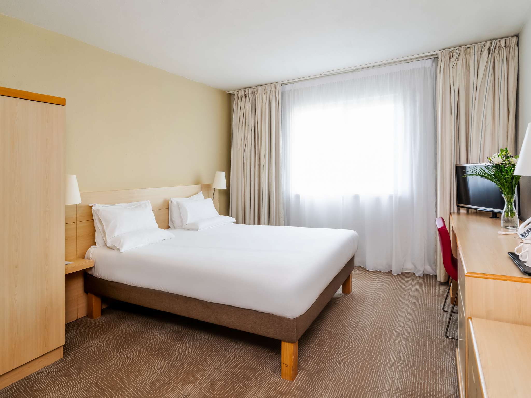 Photo - Novotel Milton Keynes