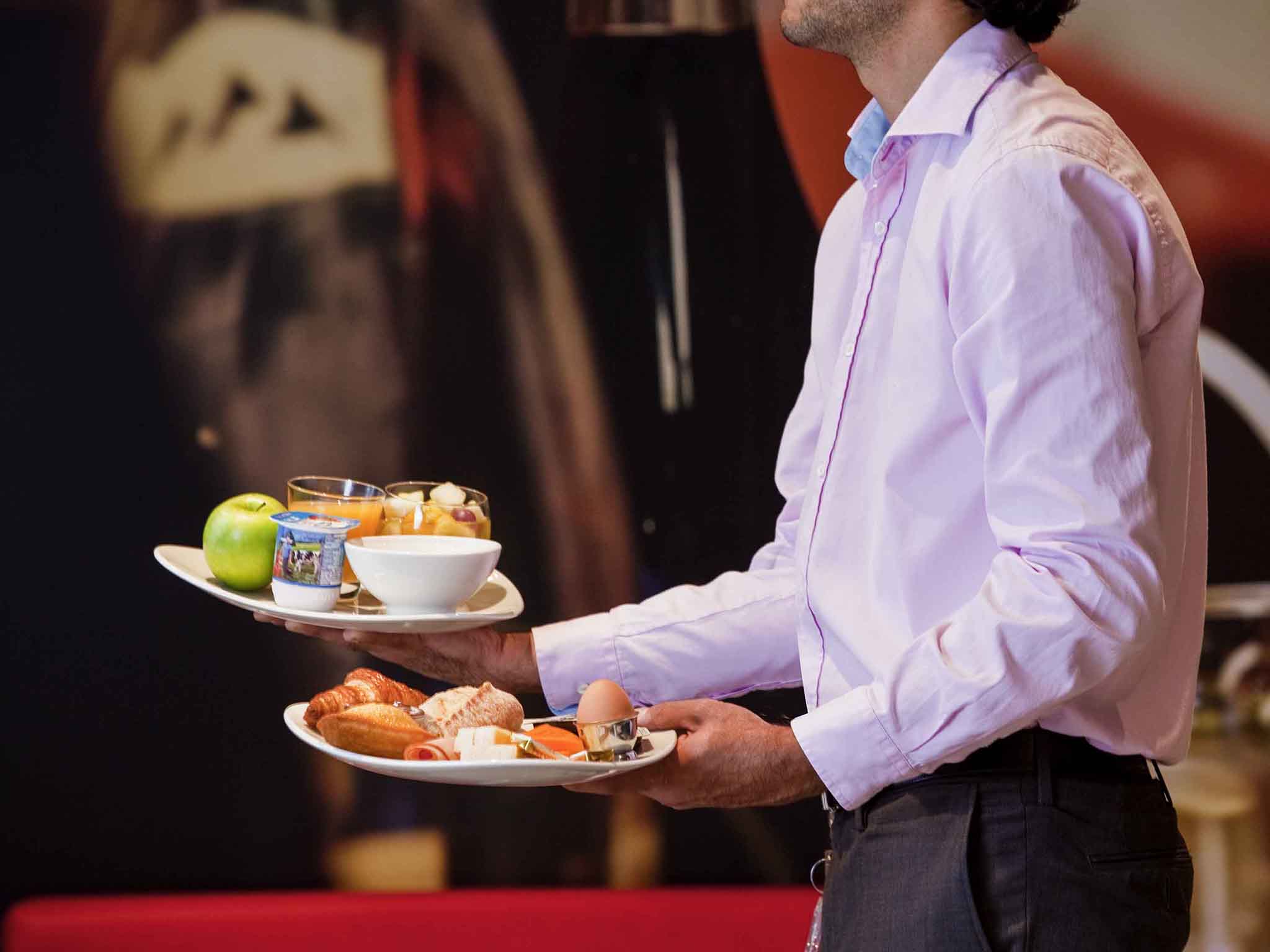 Photo - ibis Paris Porte de Clichy Centre