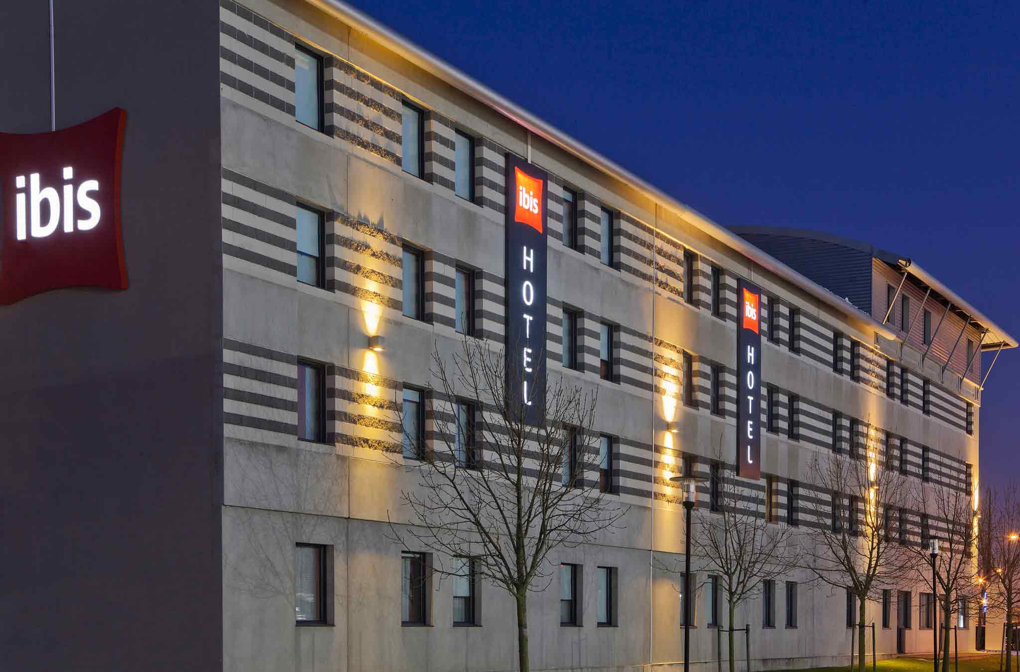 Hotel In Coquelles Ibis Calais Tunnel Sous La Manche Hotel Ibis Calais Tunnel Sous La Manche