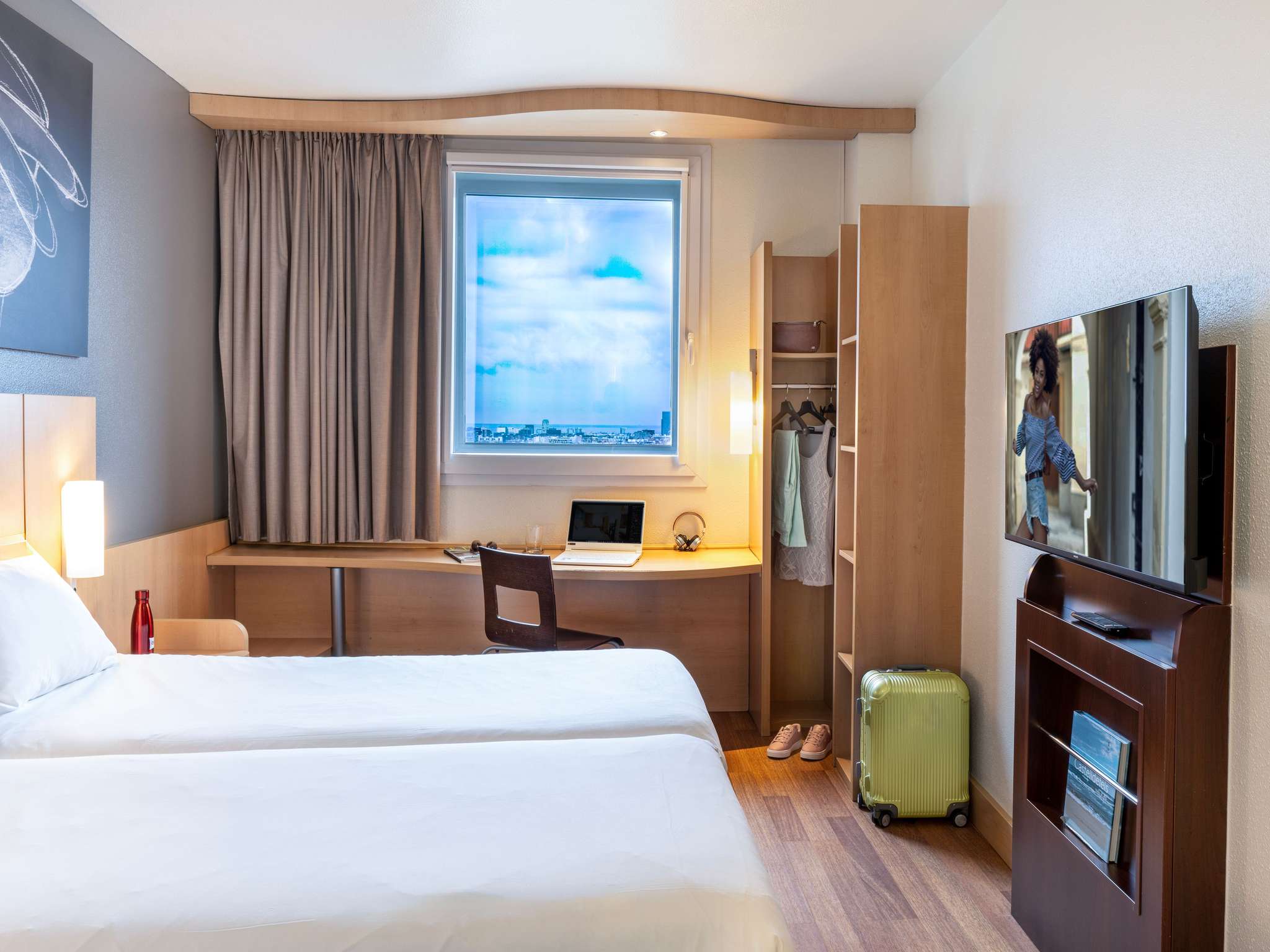 Foto - Ibis Barcelona Meridiana