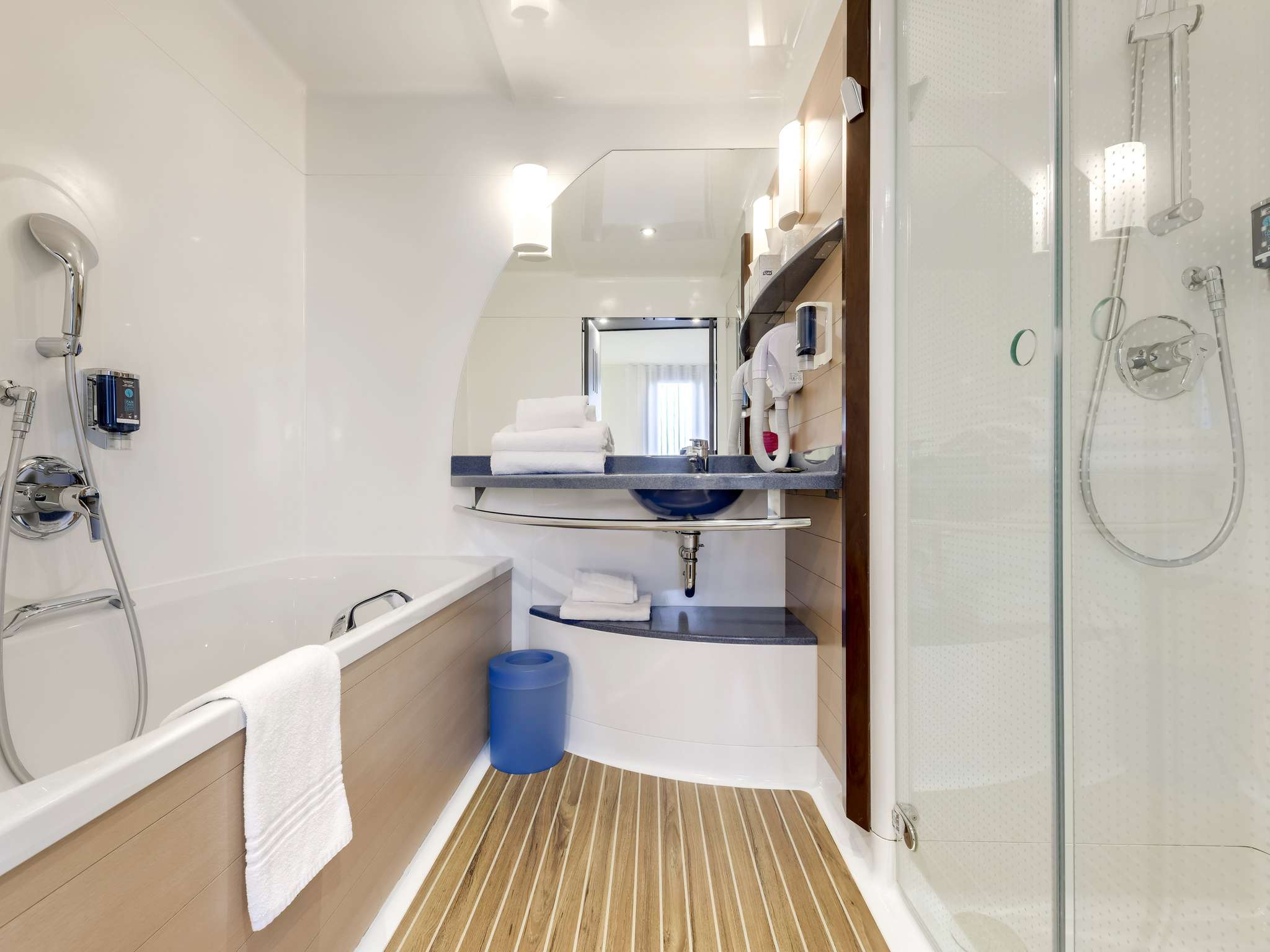Photo - Novotel Suites Paris CDG Airport Villepinte