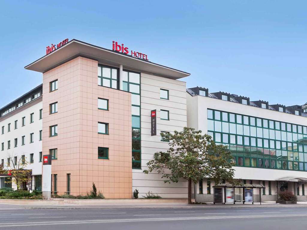 ibis Gyor - Image 4