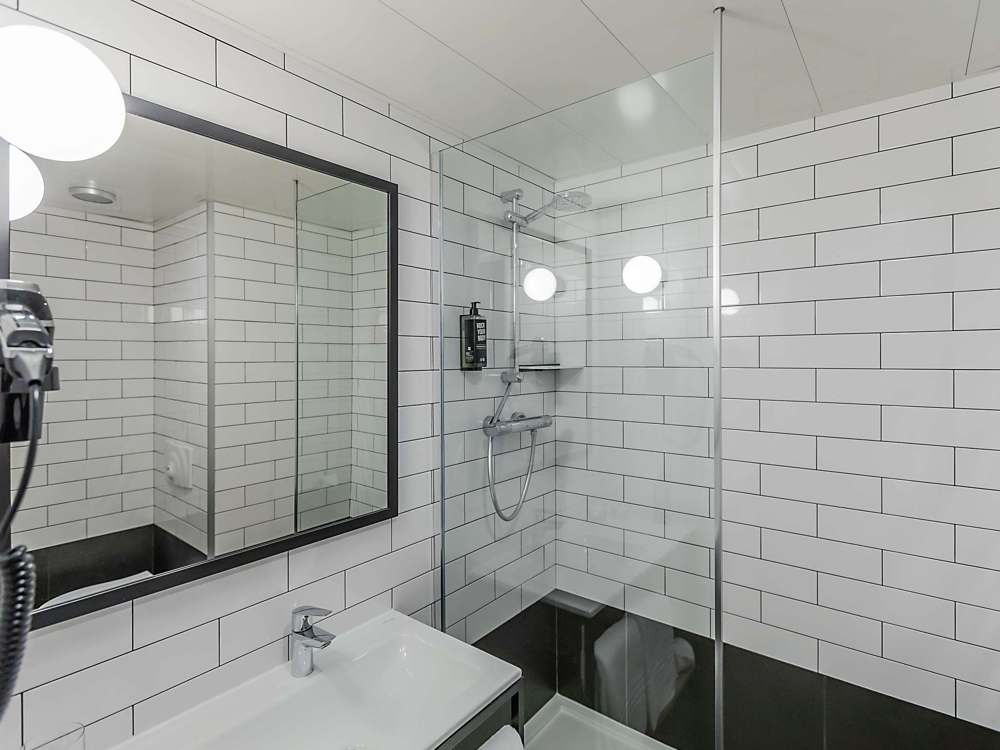 Foto - Hotel ibis Bragança