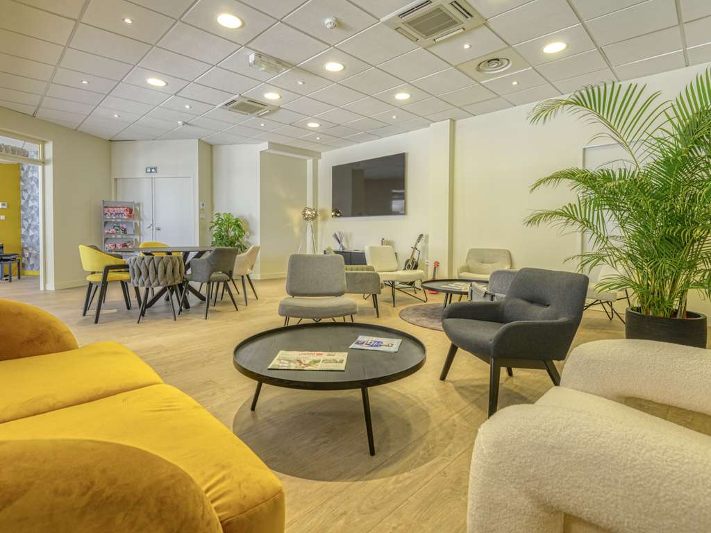 ibis Cholet - Image 1