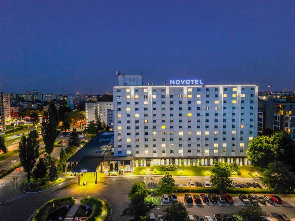 Novotel Krakow City West - Image 1