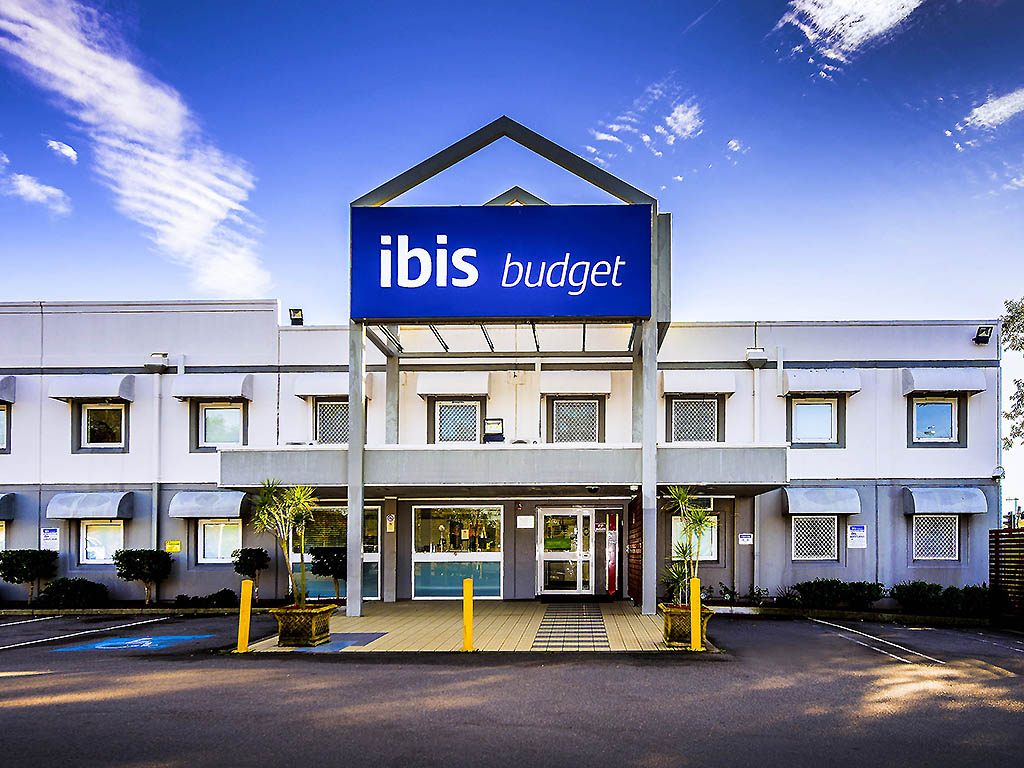ibis budget Newcastle - Image 1