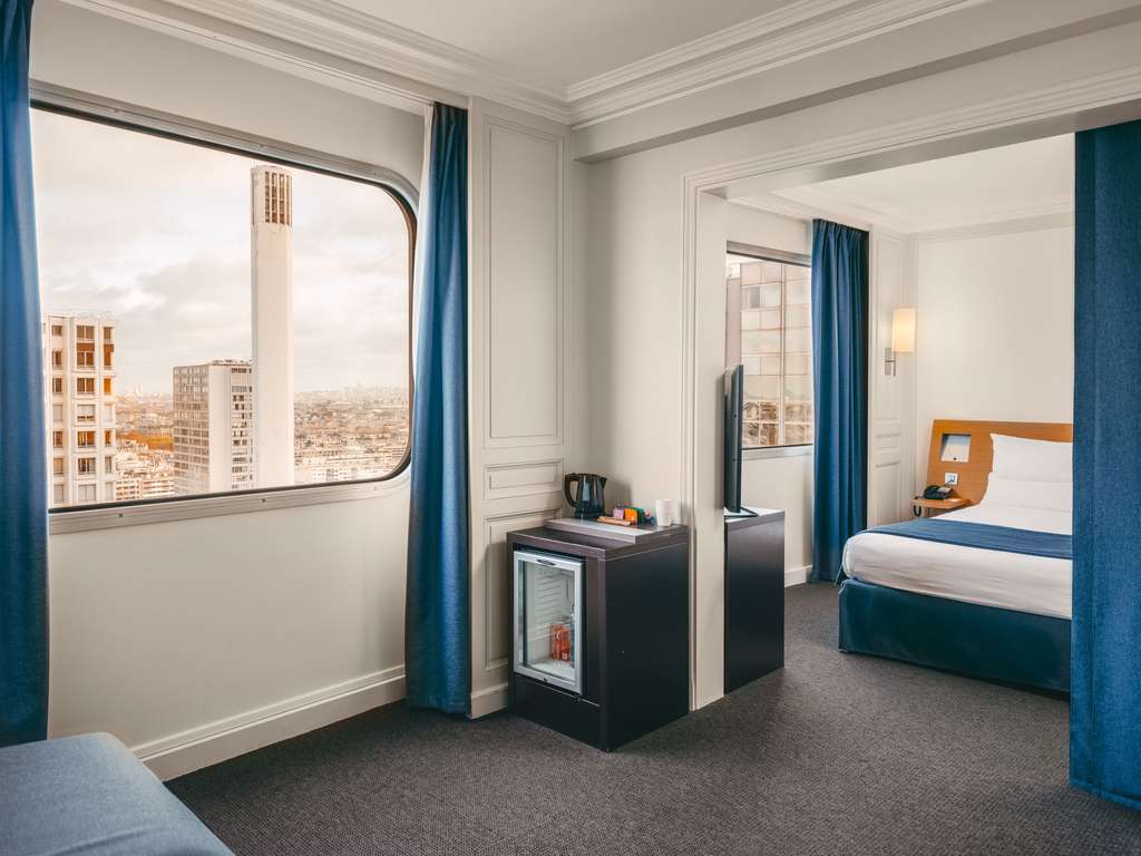 novotel paris tour eiffel room service