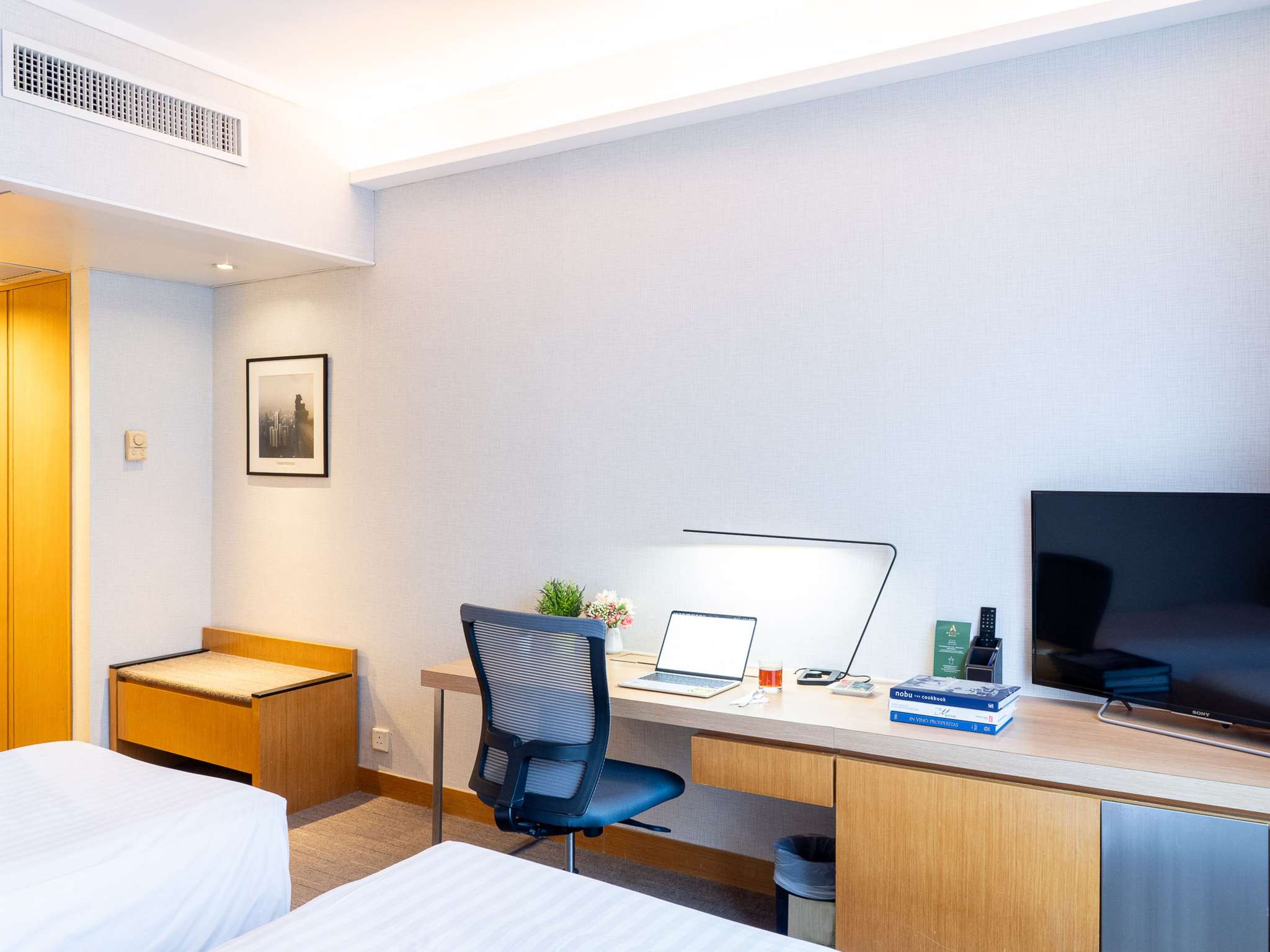 Photo - Novotel Century Hong Kong