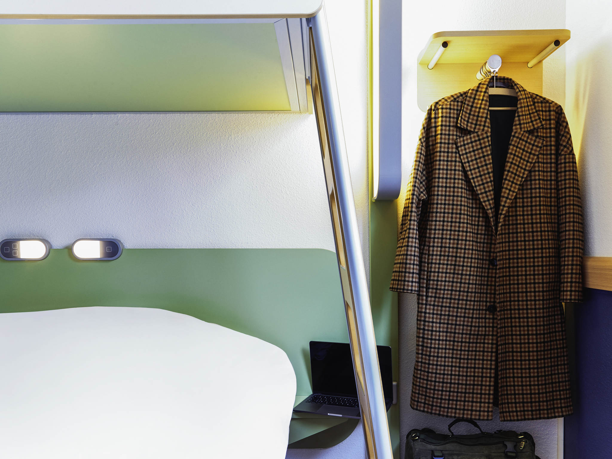 Foto - Logis Hôtel de Port d'Alon - St Cyr sur Mer