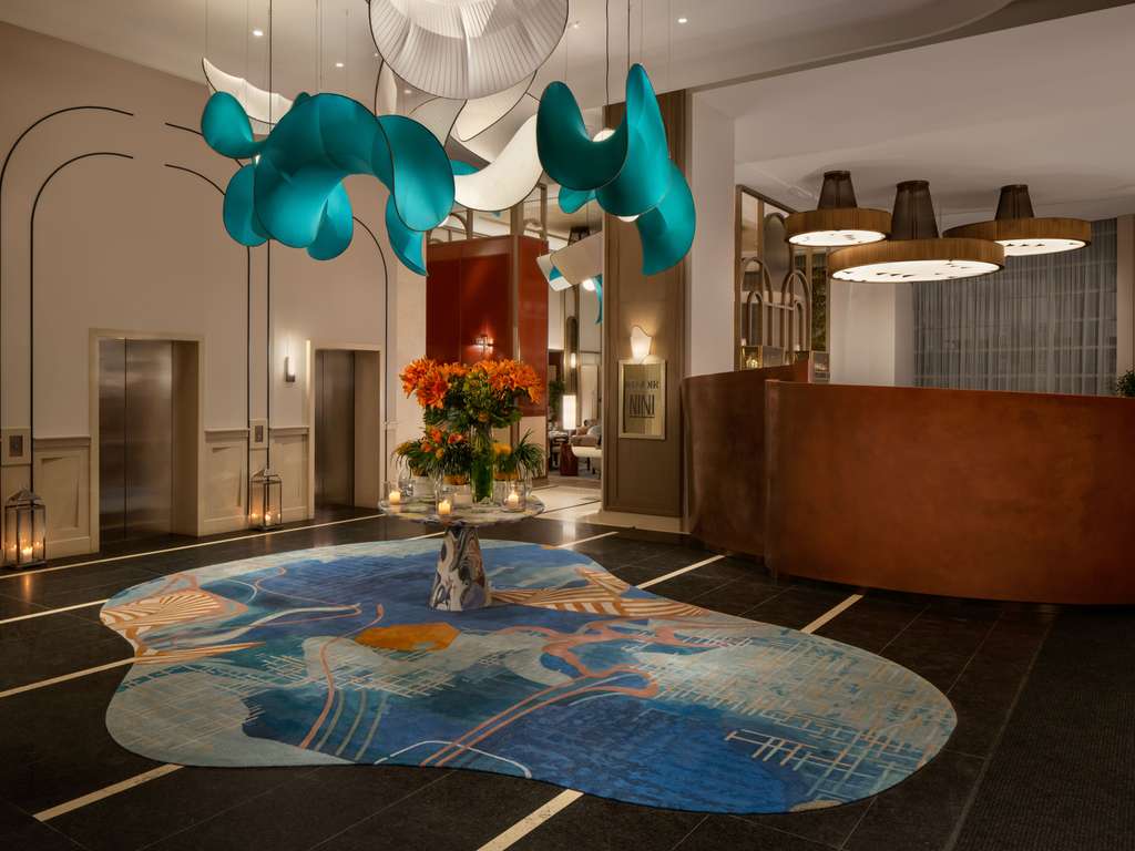 Luxury hotel Montreal Sofitel Montréal Golden Mile