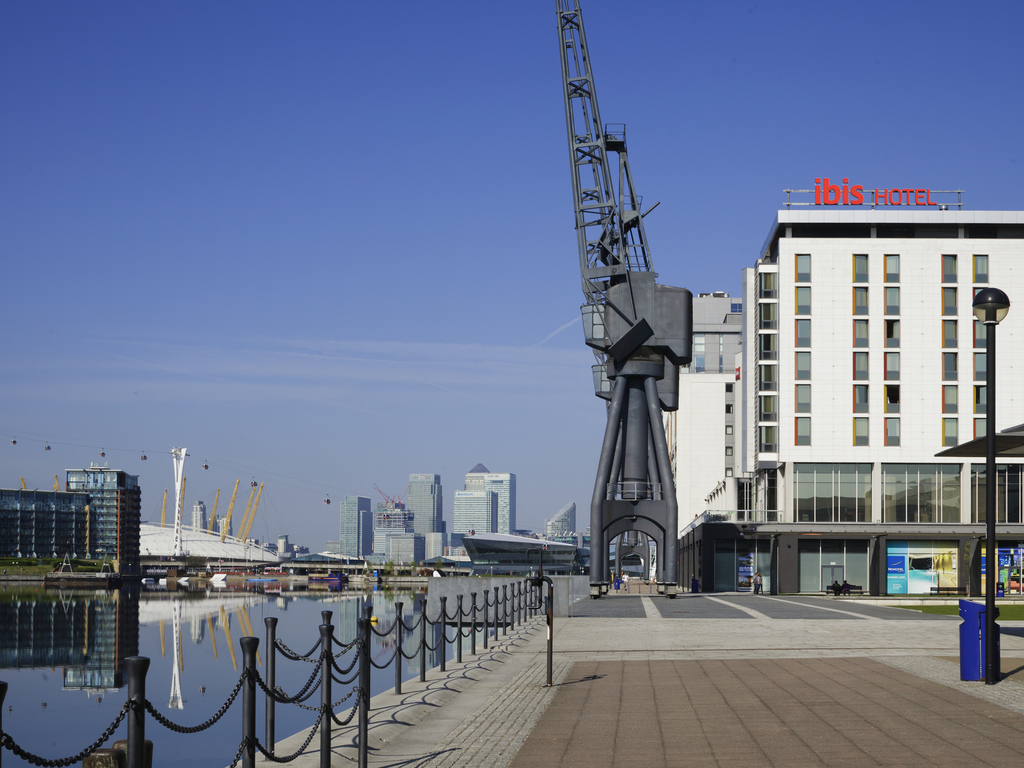 ibis Londra Excel Docklands - Image 1