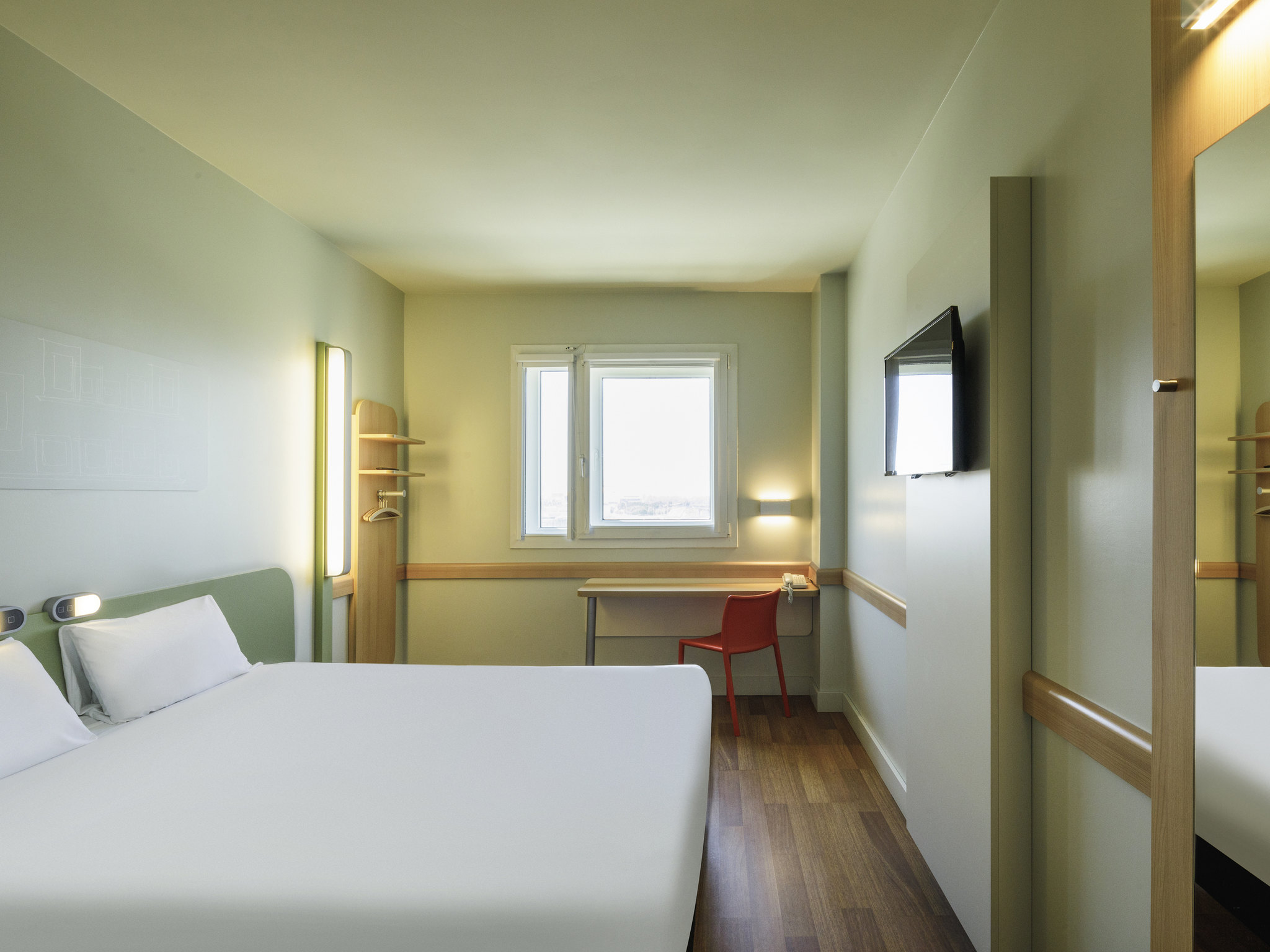 Foto - Ibis Budget Málaga Aeropuerto Avenida de Velazquez