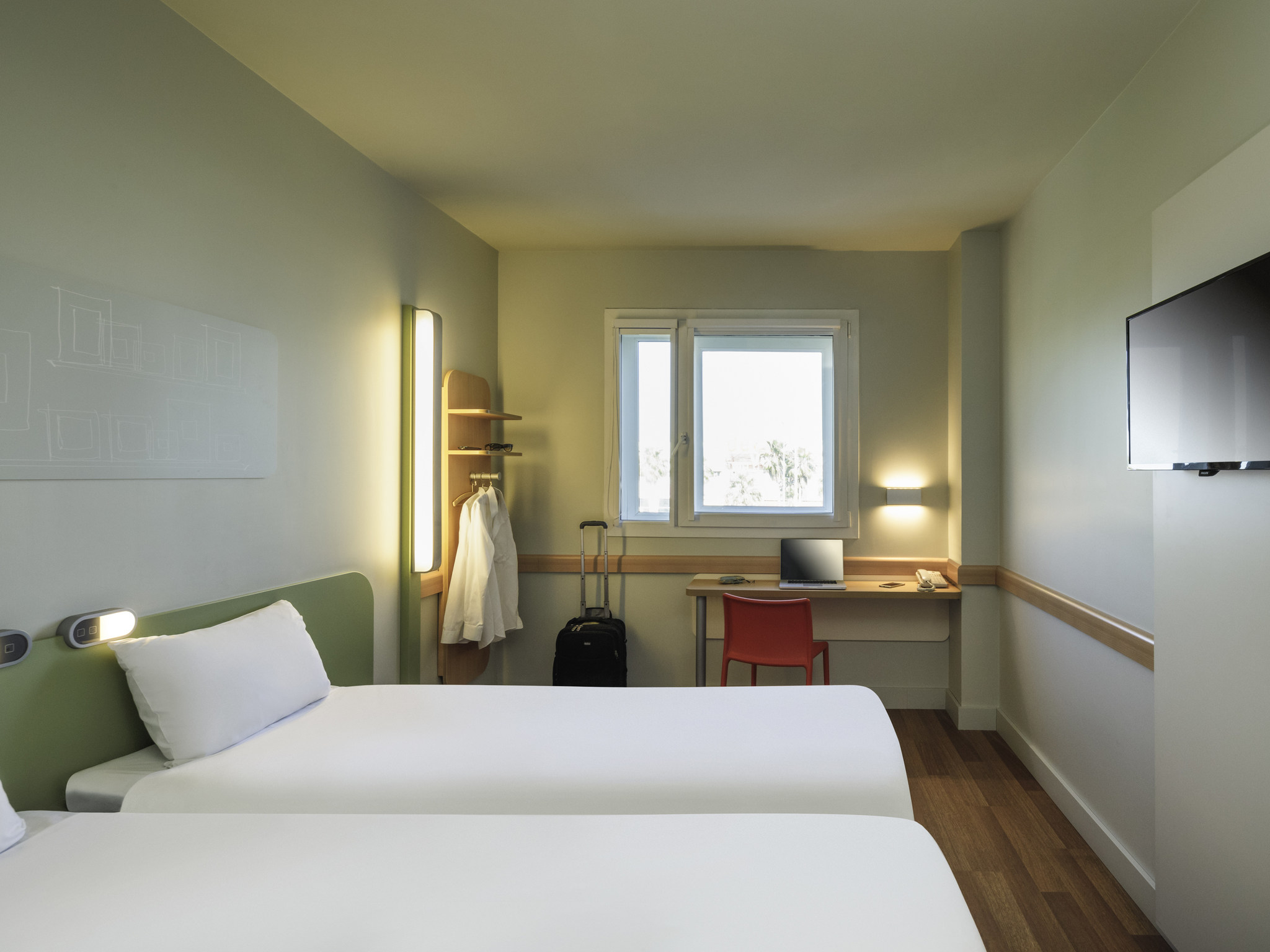 Foto - Ibis Budget Málaga Aeropuerto Avenida de Velazquez