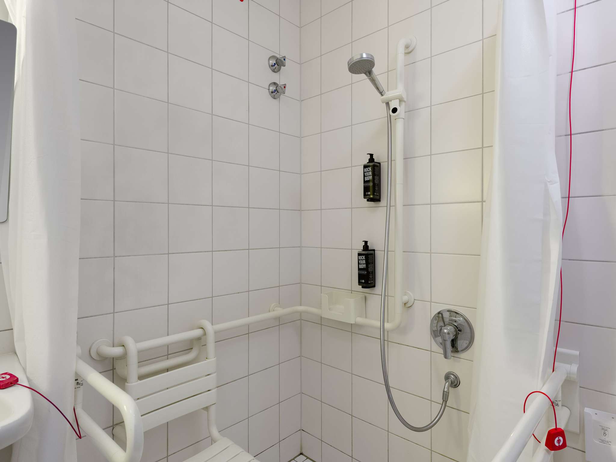 Photo - ibis budget Hamburg St Pauli Messe - neu renoviert