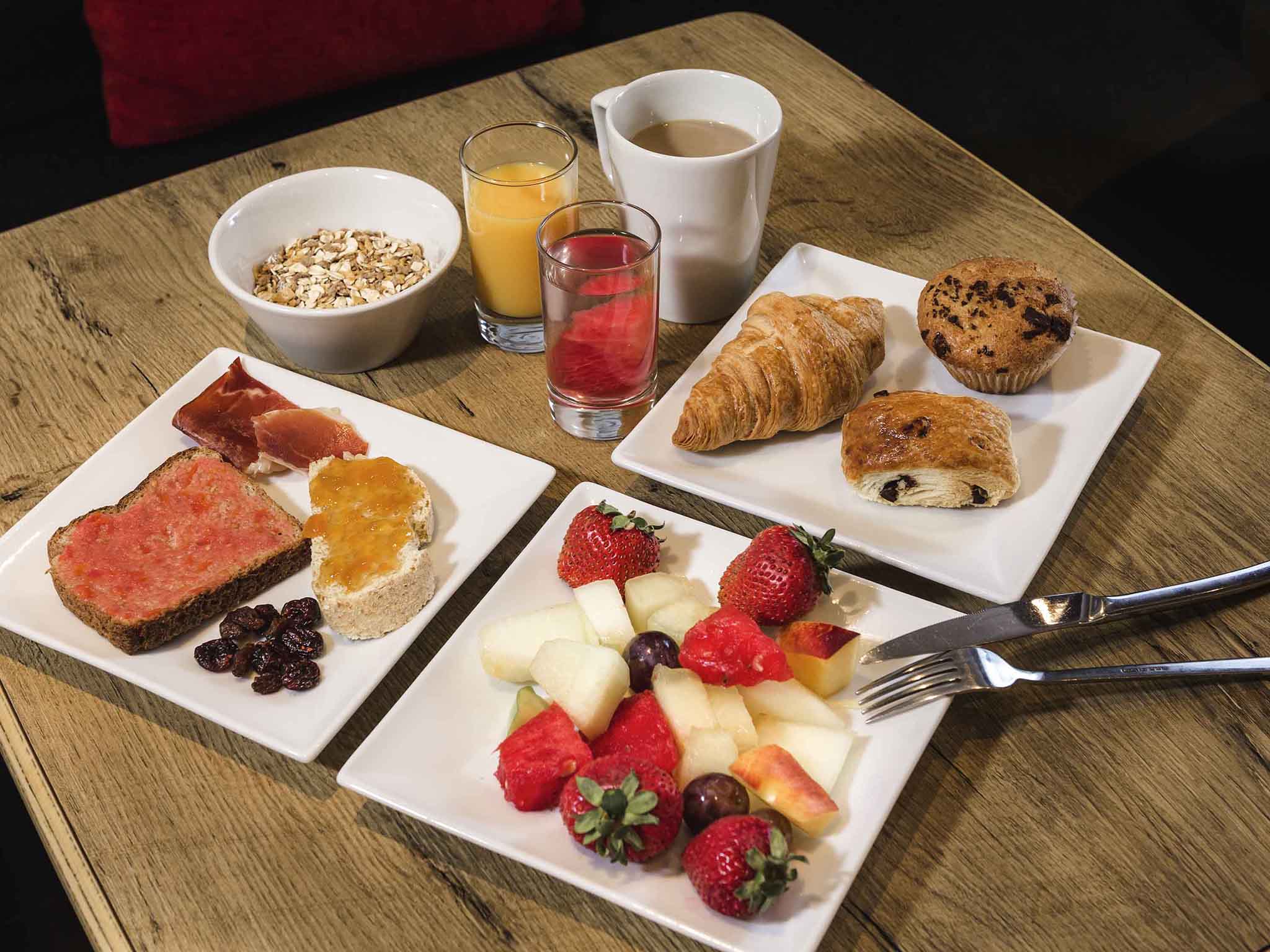 Photo - Ibis Granada