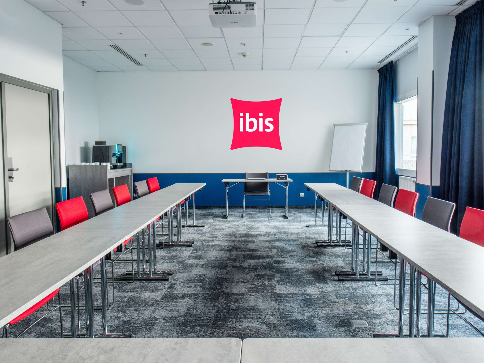 Photo - Ibis Warszawa Stare Miasto