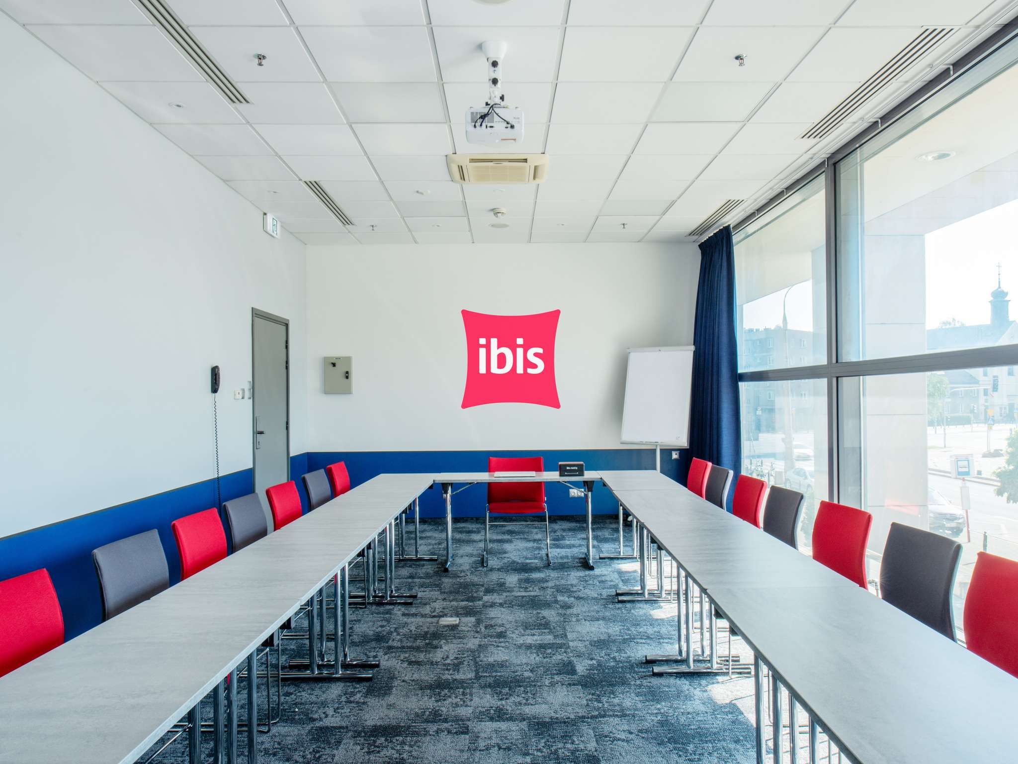 Photo - Ibis Warszawa Stare Miasto