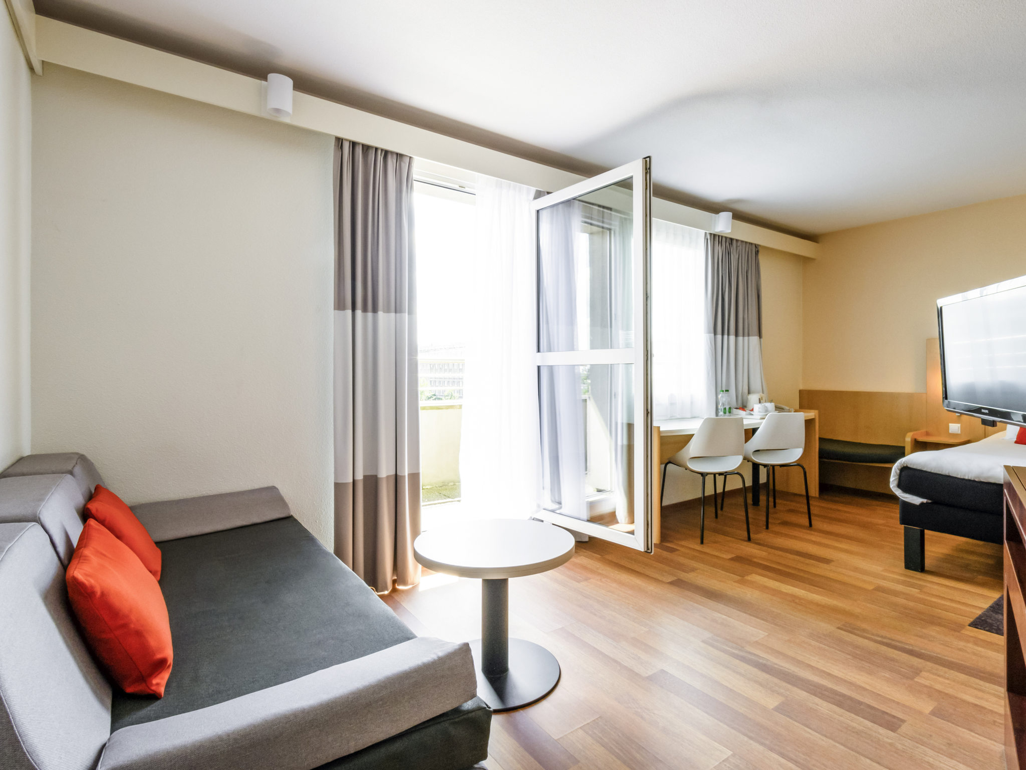 Photo - Ibis Warszawa Stare Miasto