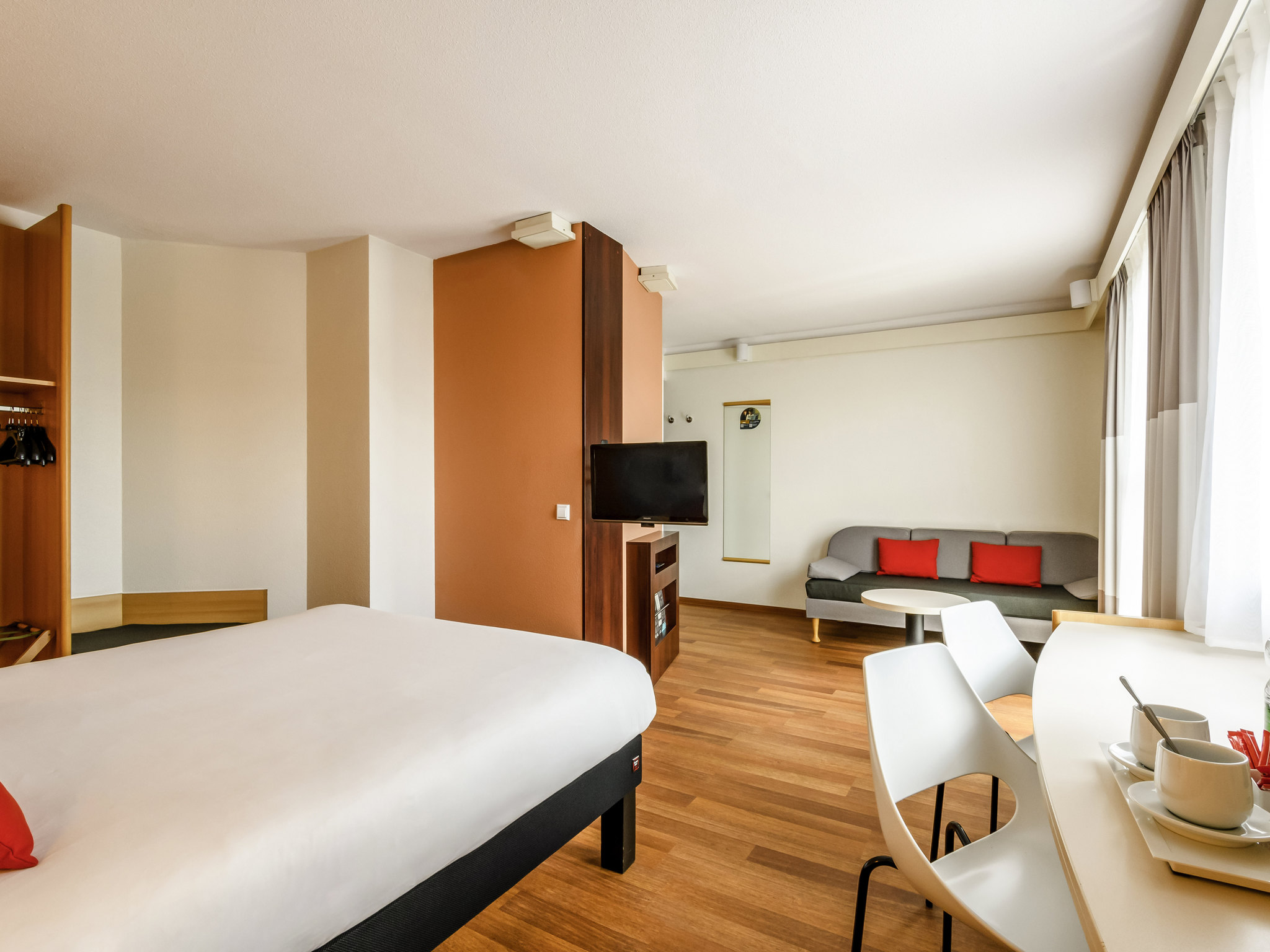 Photo - Ibis Warszawa Stare Miasto