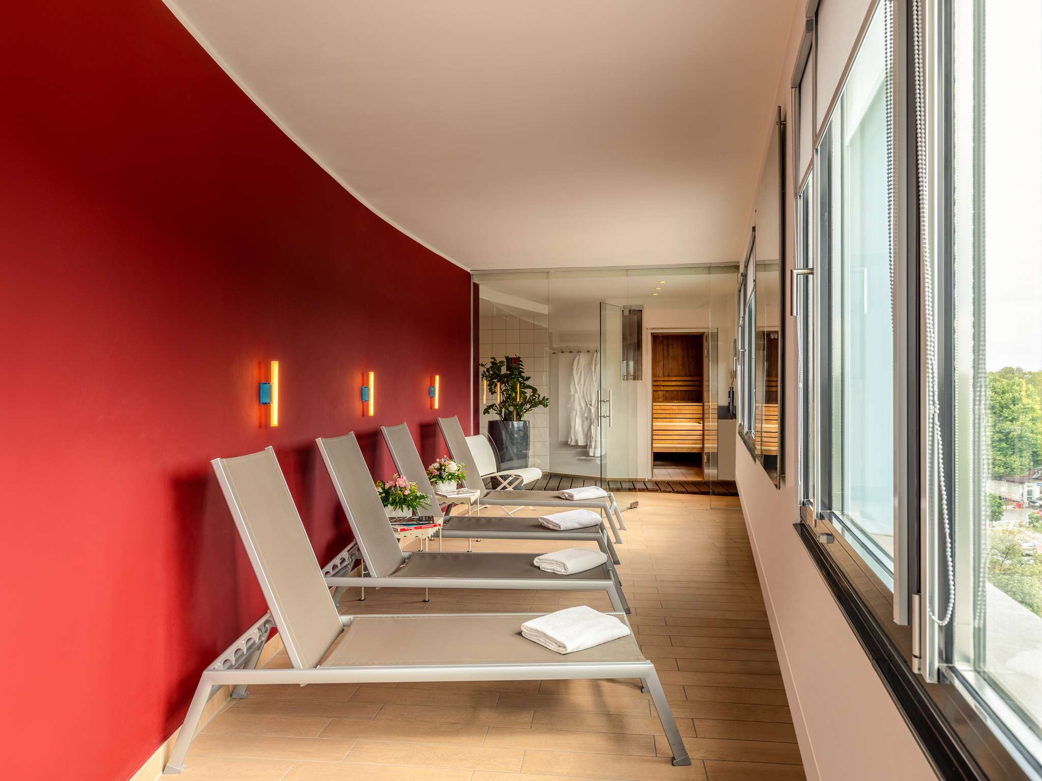 Photo - Novotel Hamburg City Alster