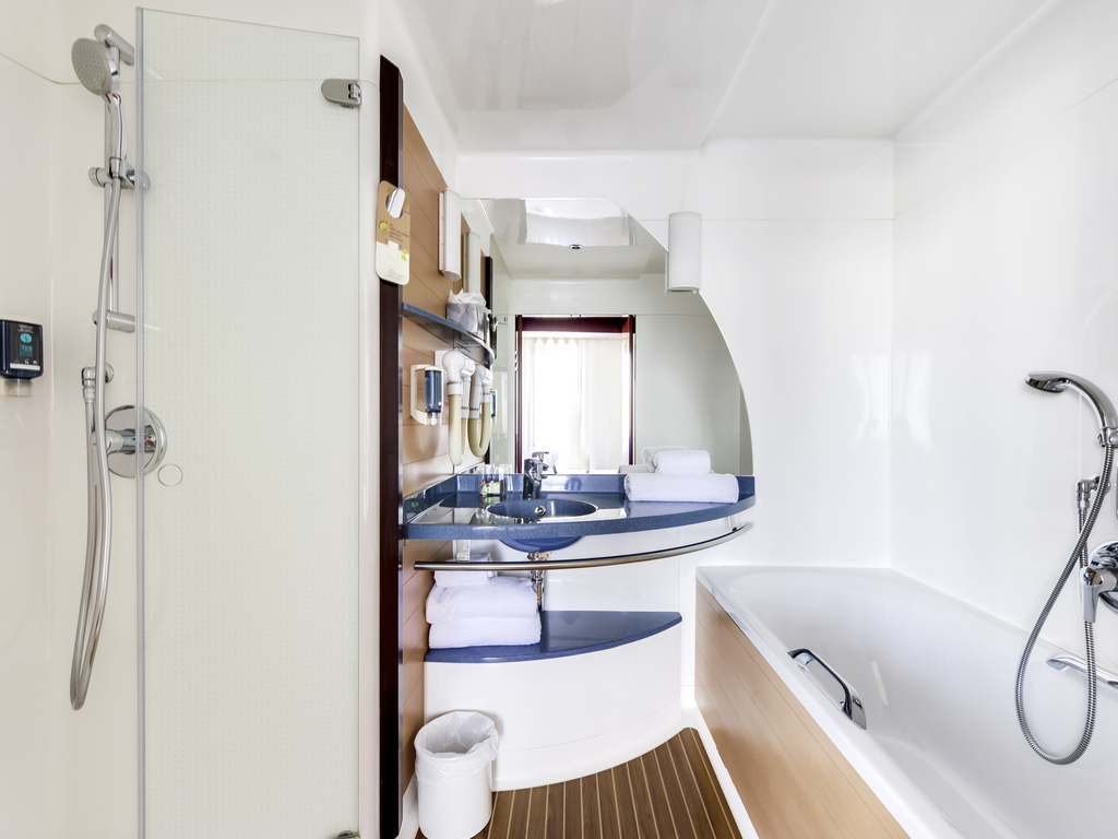 Novotel Suites Paris Nord 18ème - Image 3