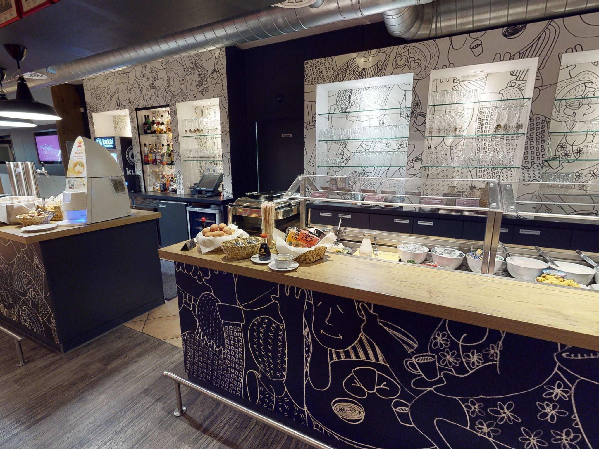 Photo - ibis Hotel Köln Airport