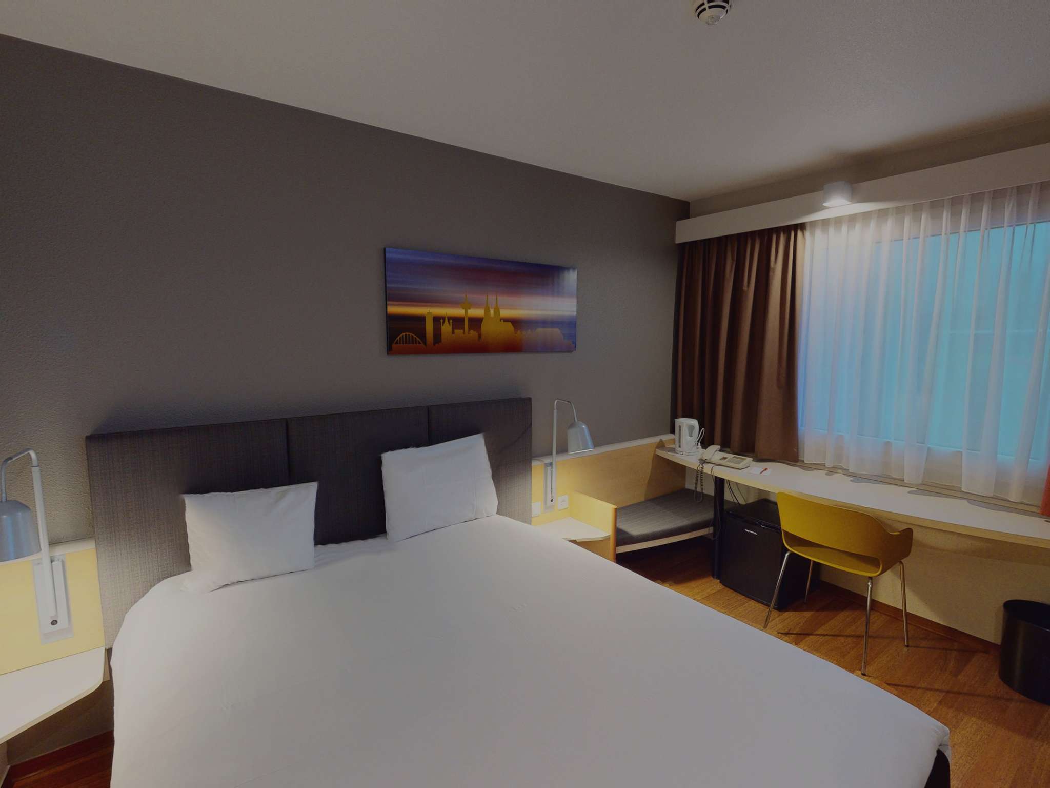 Photo - ibis Hotel Köln Airport