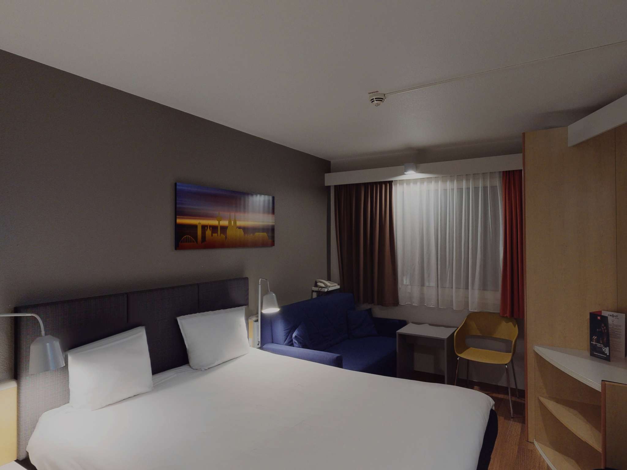 Photo - ibis Hotel Köln Airport