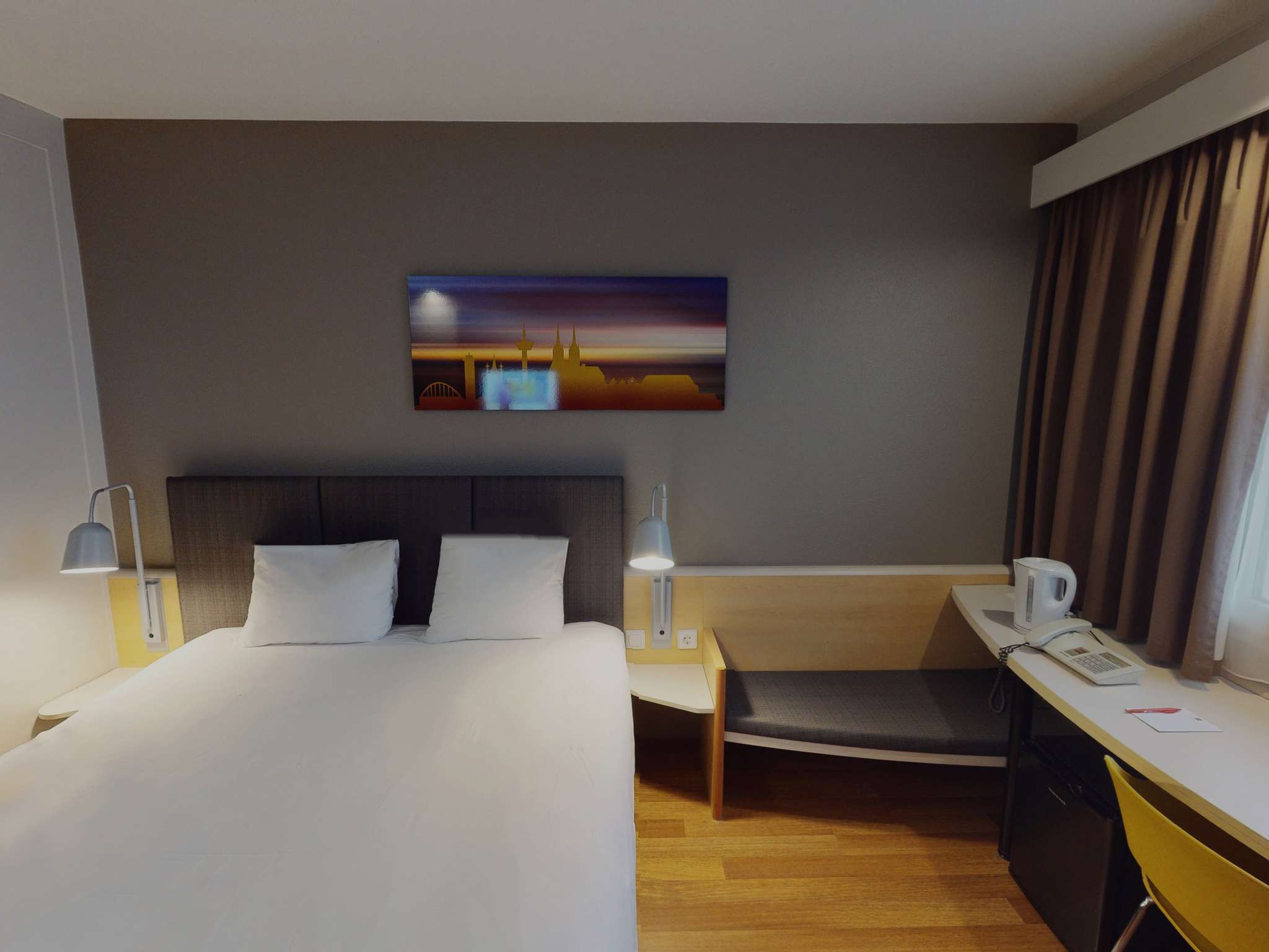 Photo - ibis Hotel Köln Airport