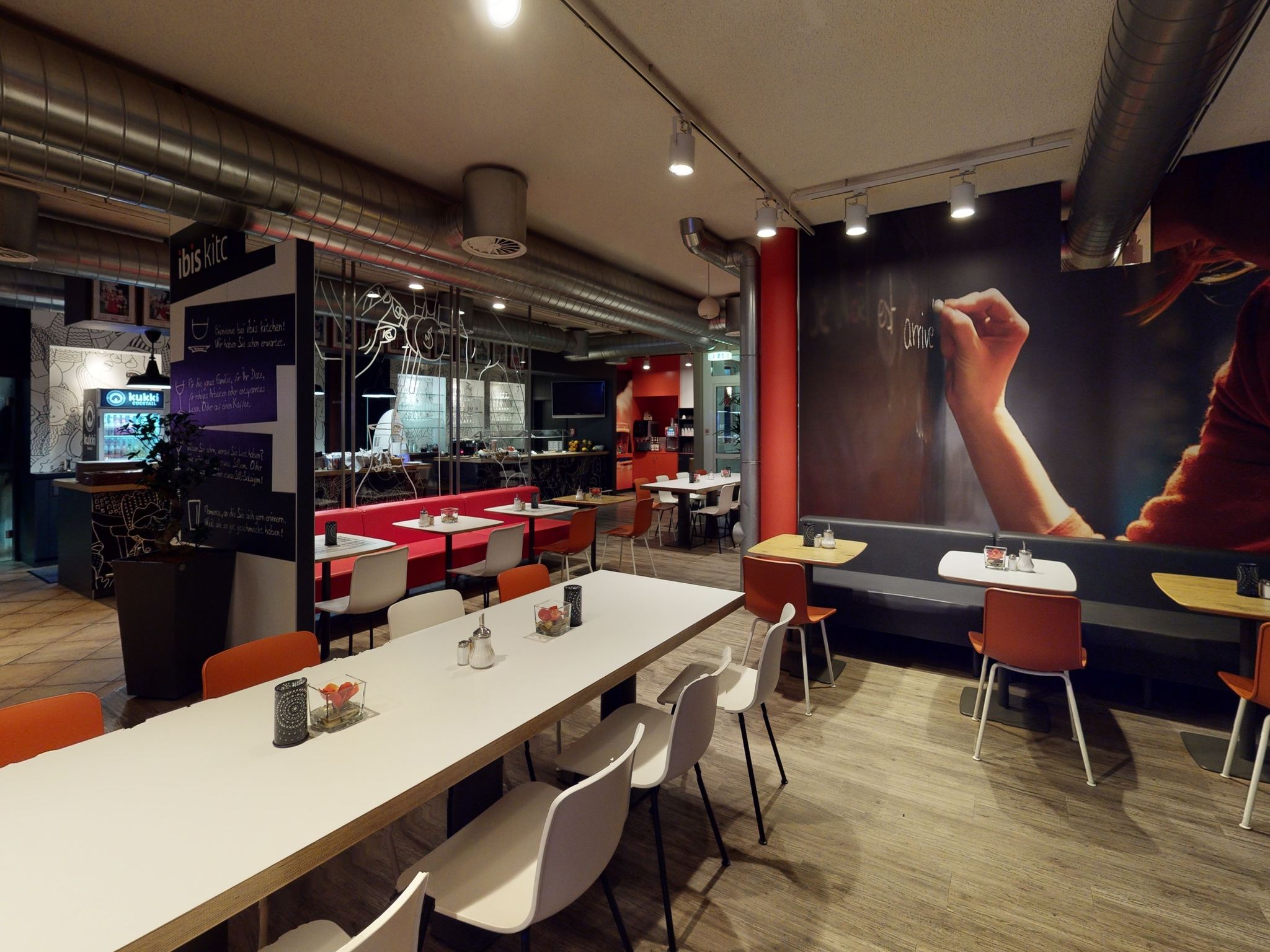 Photo - ibis Hotel Köln Airport