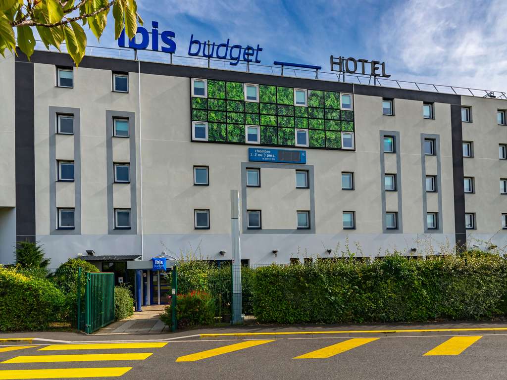 ibis budget Marne la Vallée Pontault Combault - Image 1