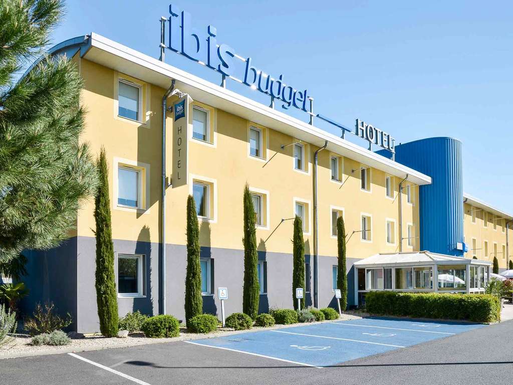 ibis budget Issoire - Image 1