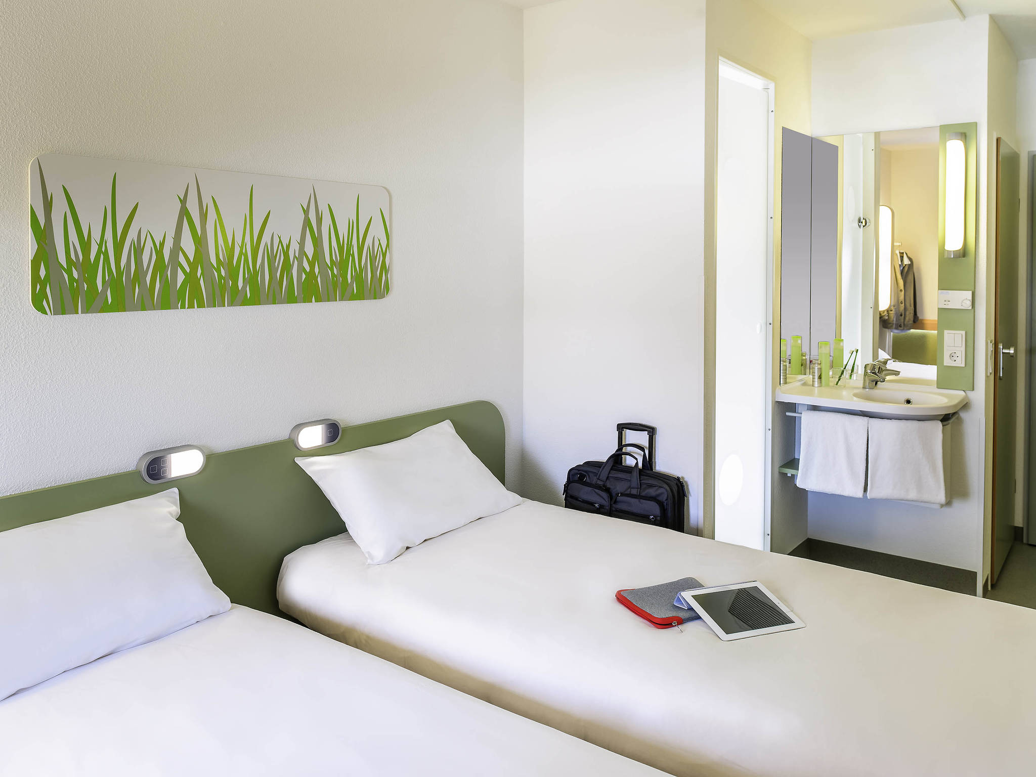 Photo - ibis budget Lyon Est Chaponnay