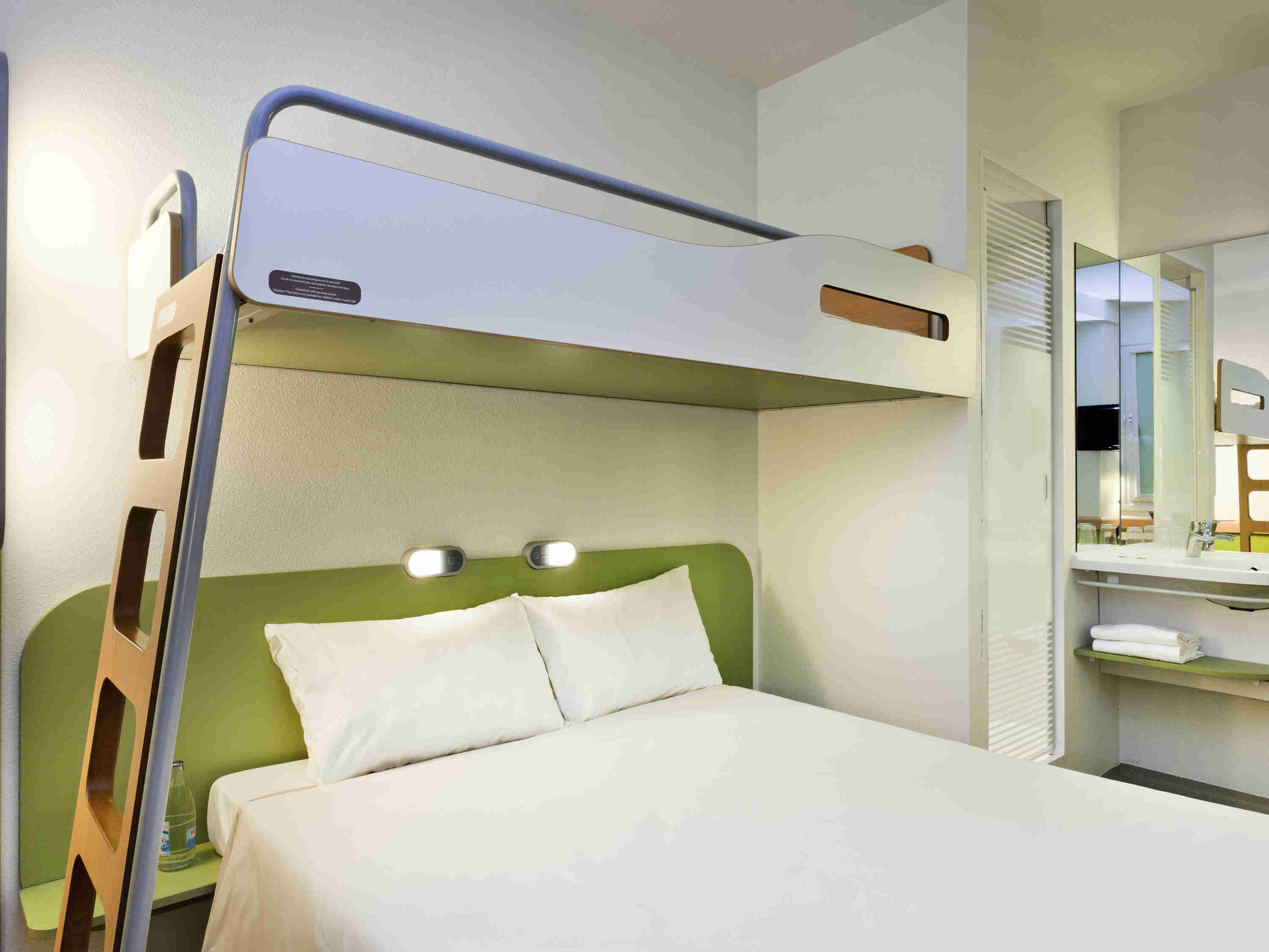 Photo - ibis budget Lyon Est Chaponnay