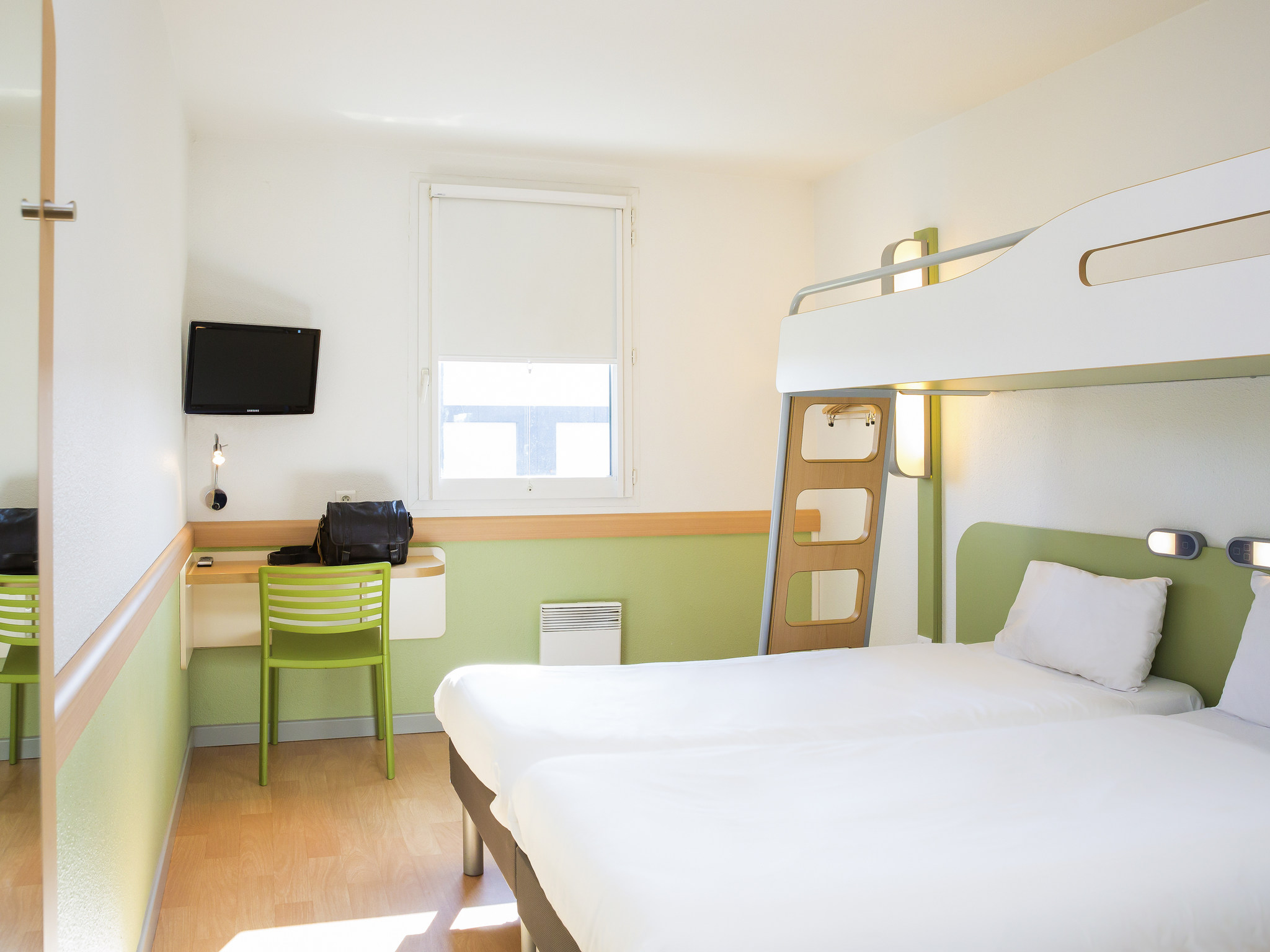 Photo - ibis budget Lyon Est Chaponnay