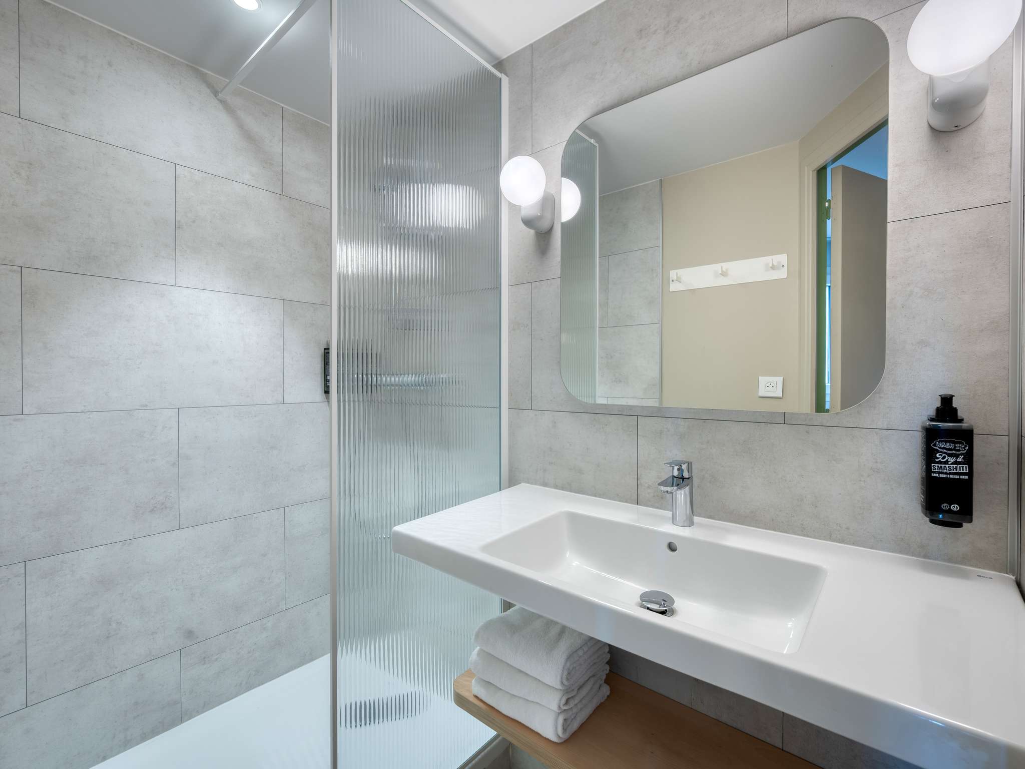 Photo - Ibis Orly Chevilly Tram 7