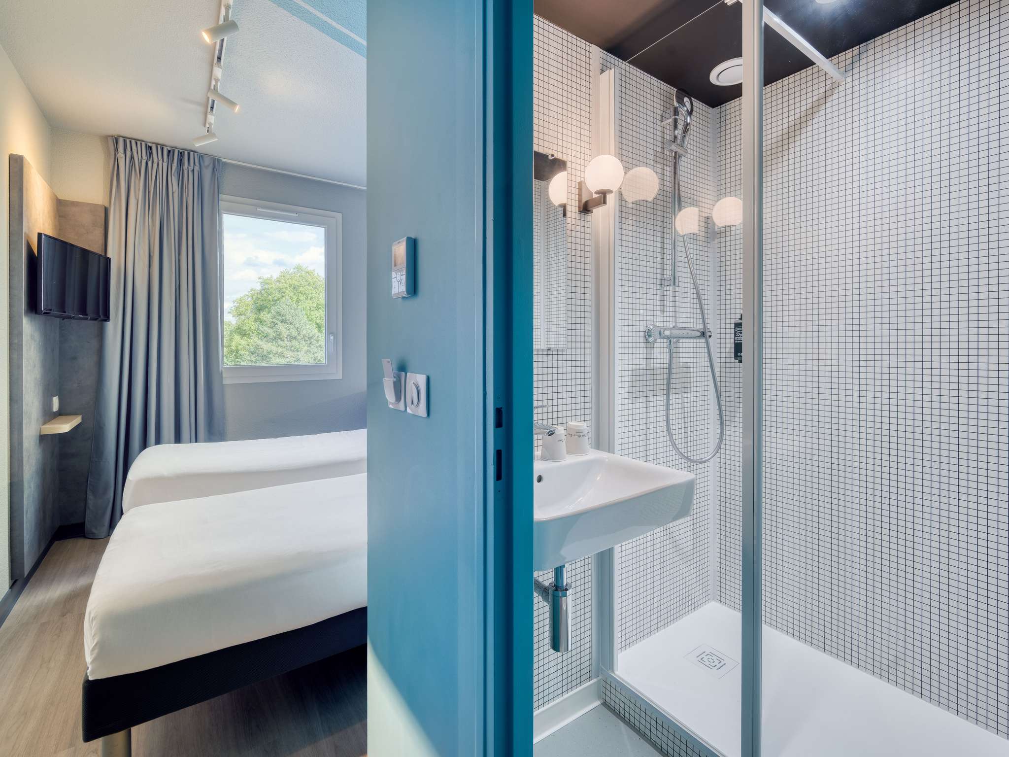 Photo - Ibis Orly Chevilly Tram 7