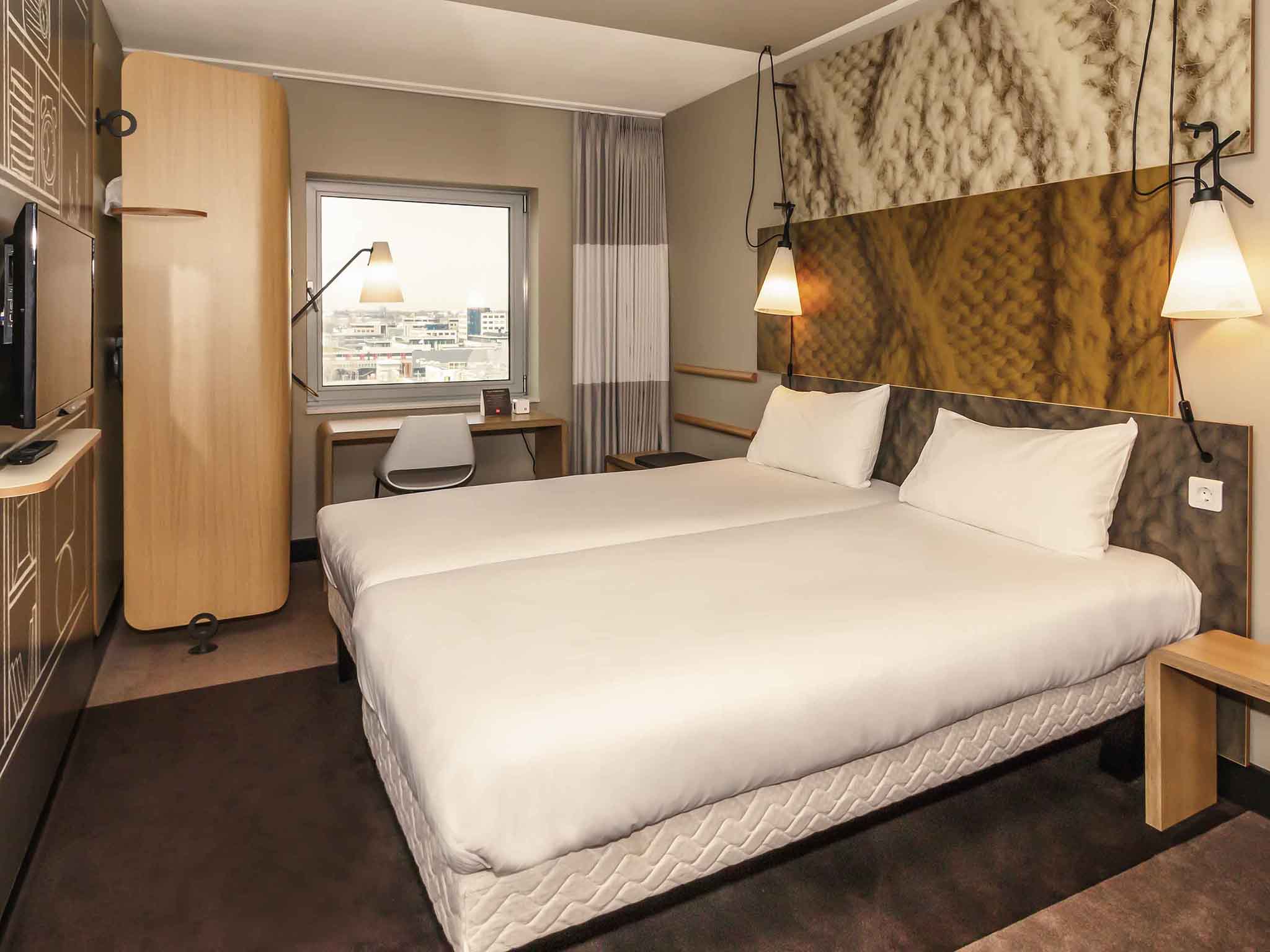 Photo - ibis Amsterdam City West
