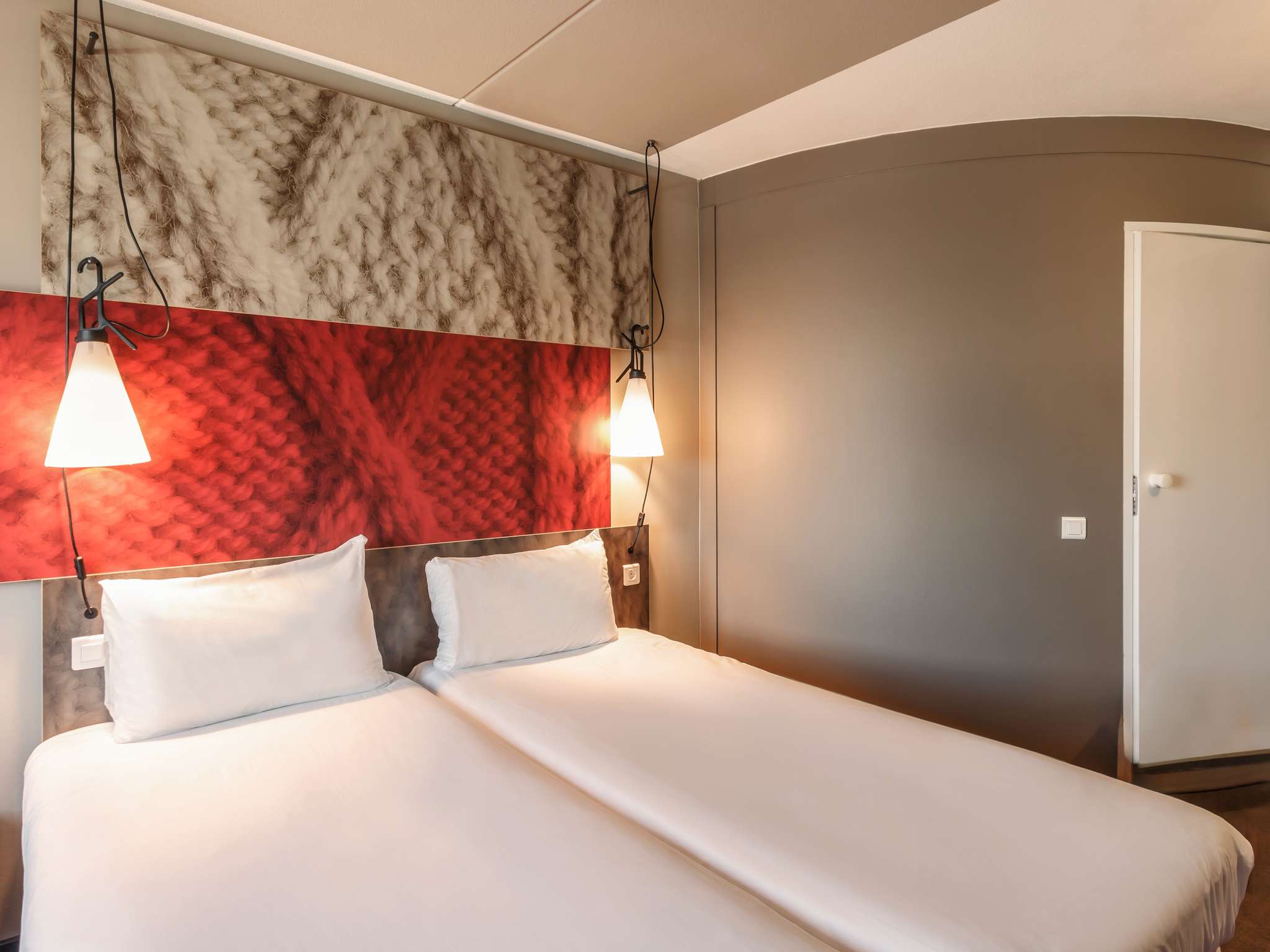 Photo - ibis Amsterdam City West