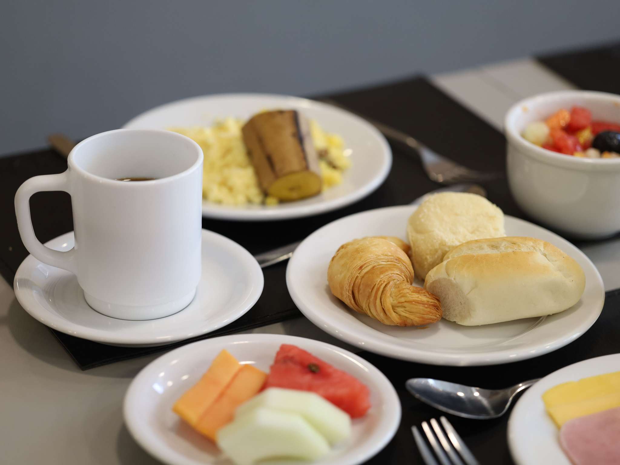 Photo - Ibis Salvador Rio Vermelho