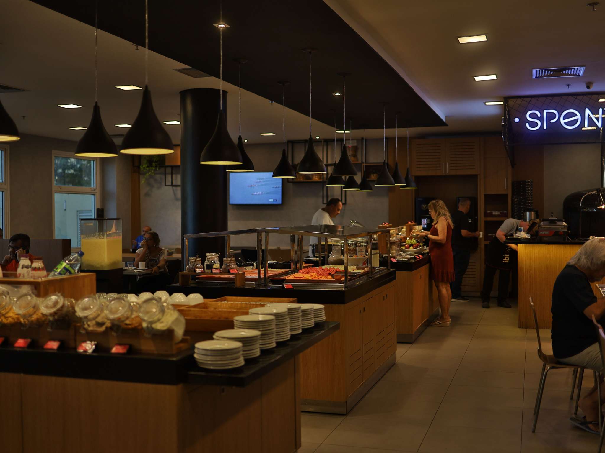 Photo - Ibis Salvador Rio Vermelho